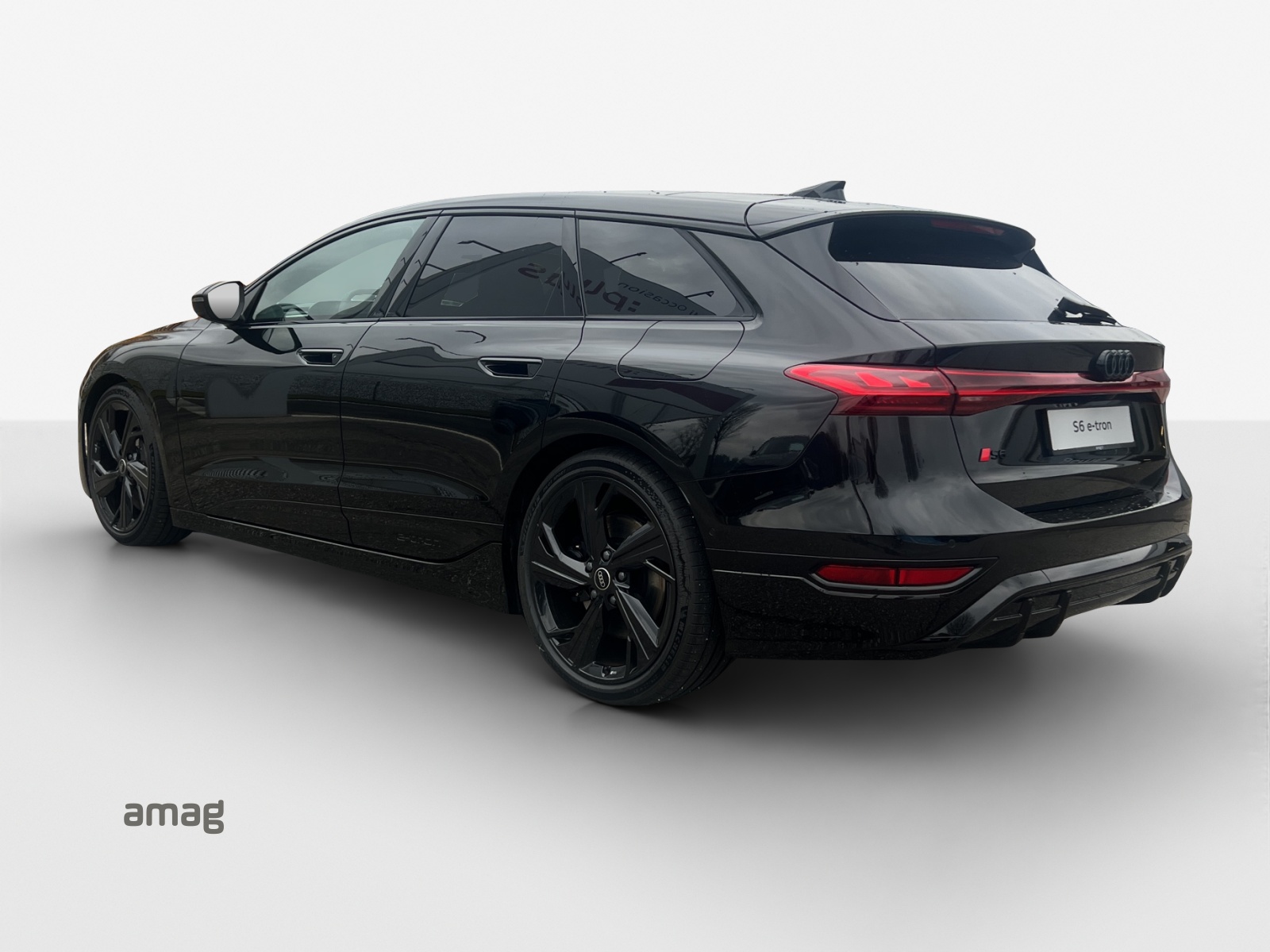 AUDI S6 Avant e-tron quattro - 3
