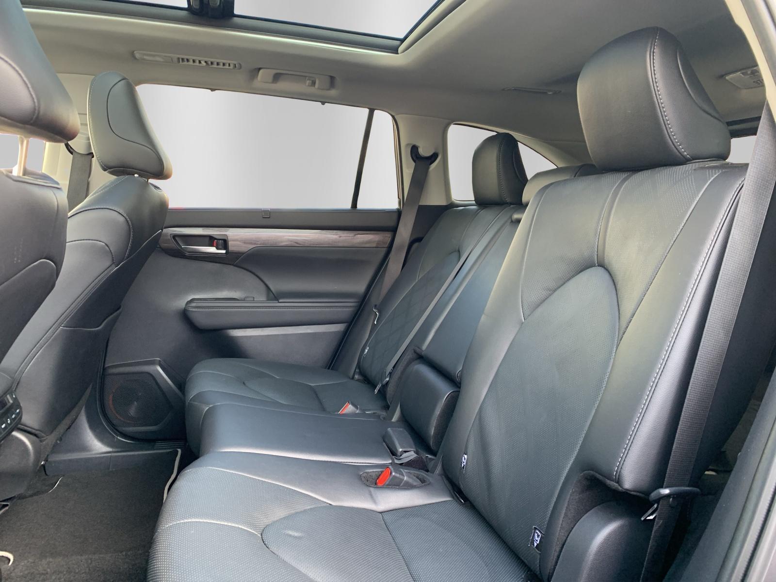 TOYOTA Highlander 2.5 HSD Premium - 11