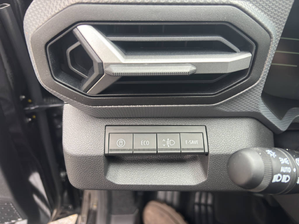 DACIA Duster 1.8 Hybrid Journey - 11