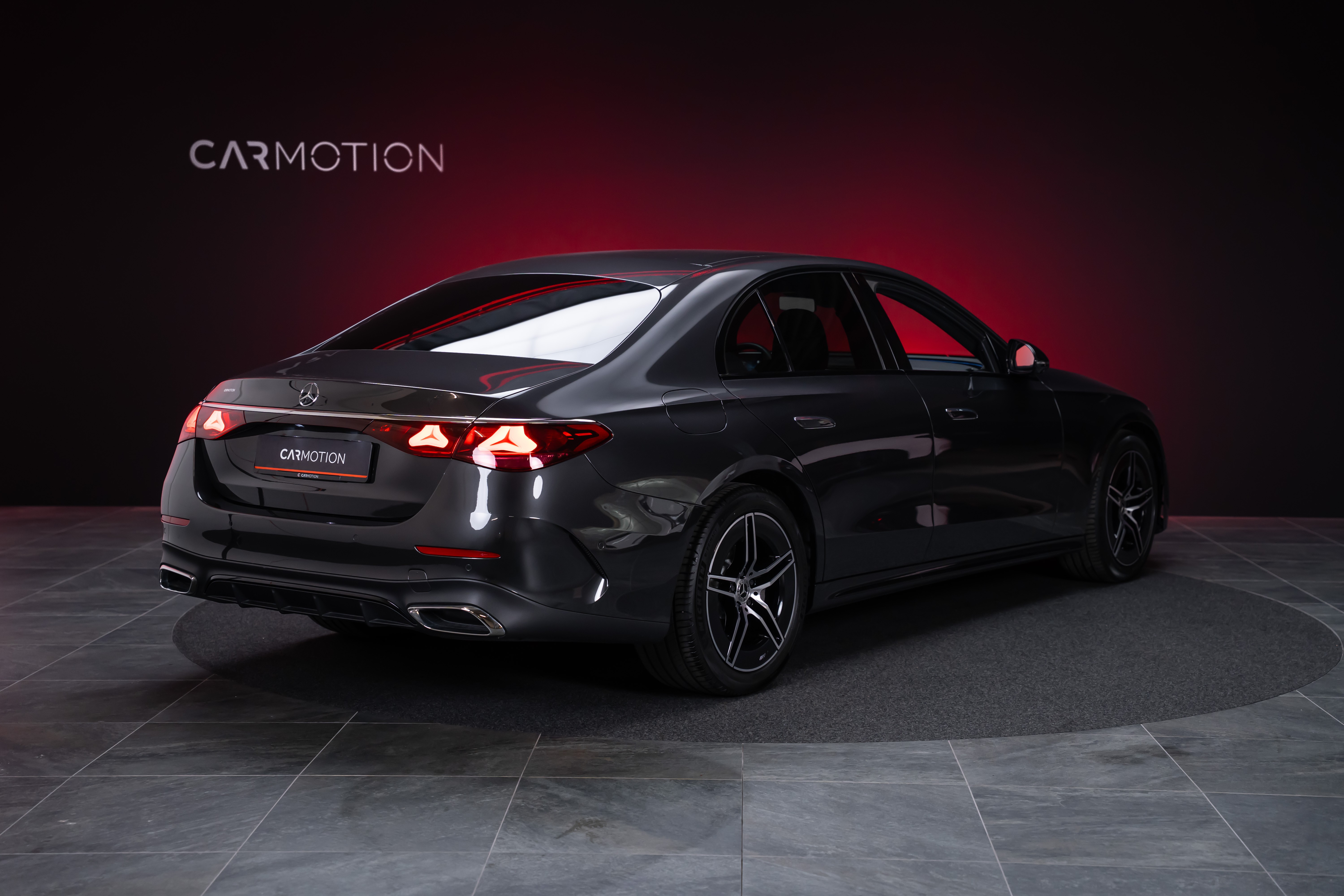 E 220 d AMG Line 4matic / 360°Kamera / Ambientebeleuchtung