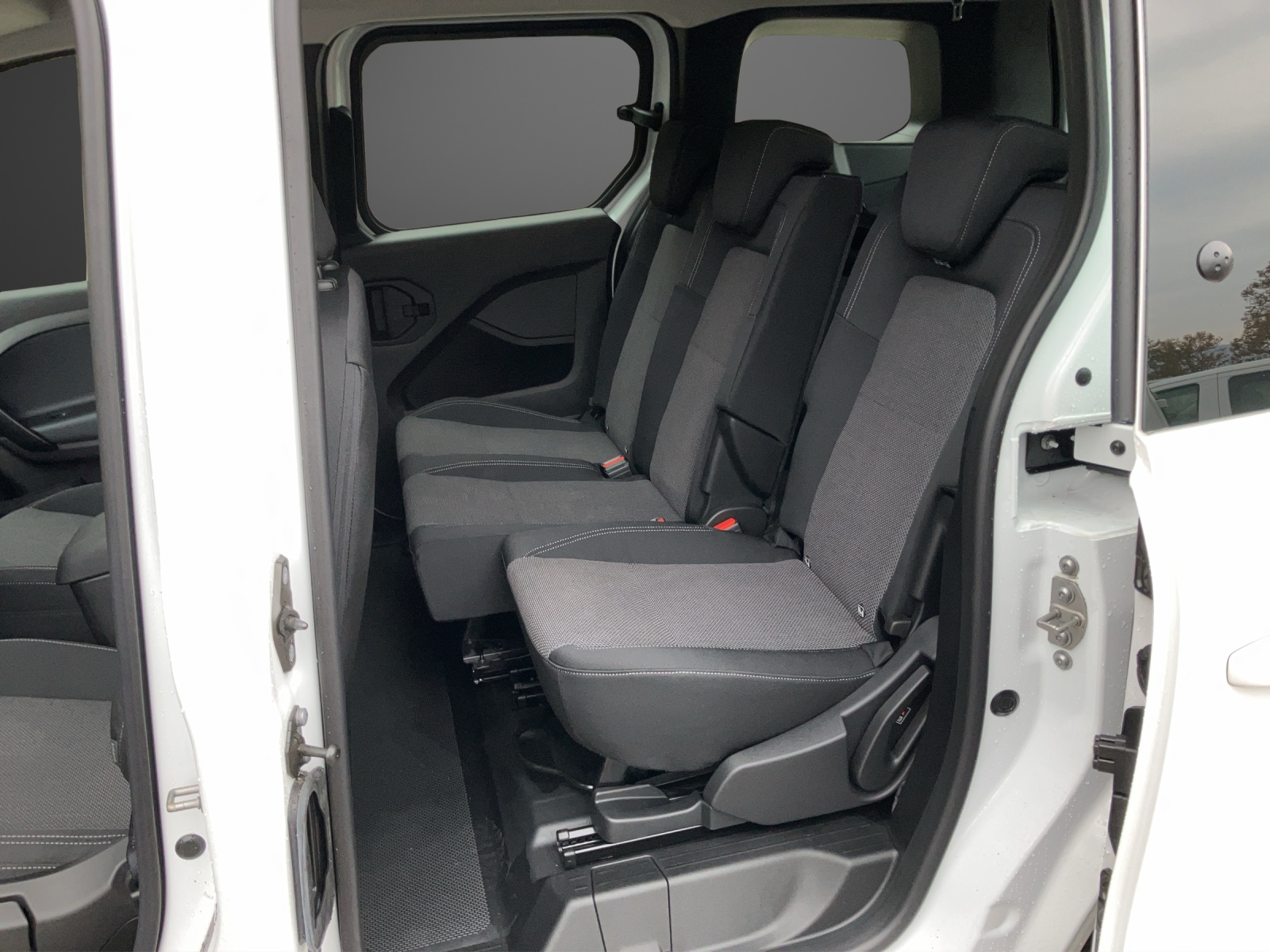 MERCEDES-BENZ eCitan Tourer 2716 mm S - 9