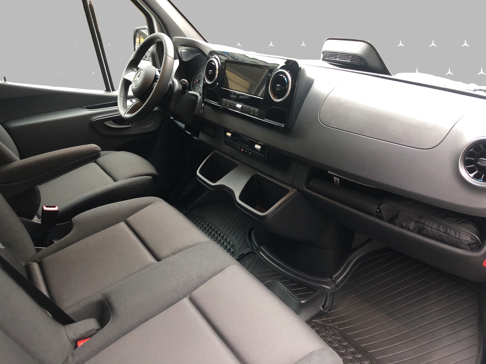 MERCEDES-BENZ Sprinter 319 CDI KA Pro S 9G-TRONIC - 11