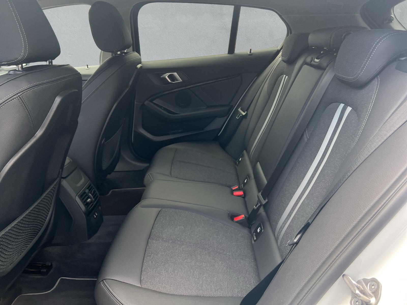 BMW 118i Steptronic F40 (CH) 📍 - 7