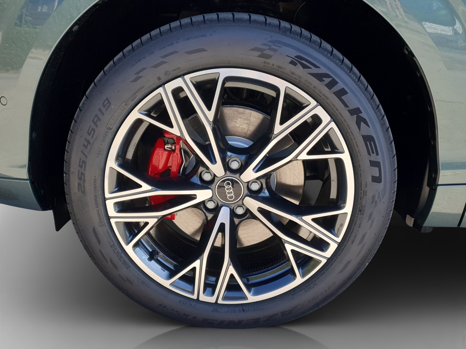 AUDI Q3 SUV e-hybrid 200 kW S tronig - 14