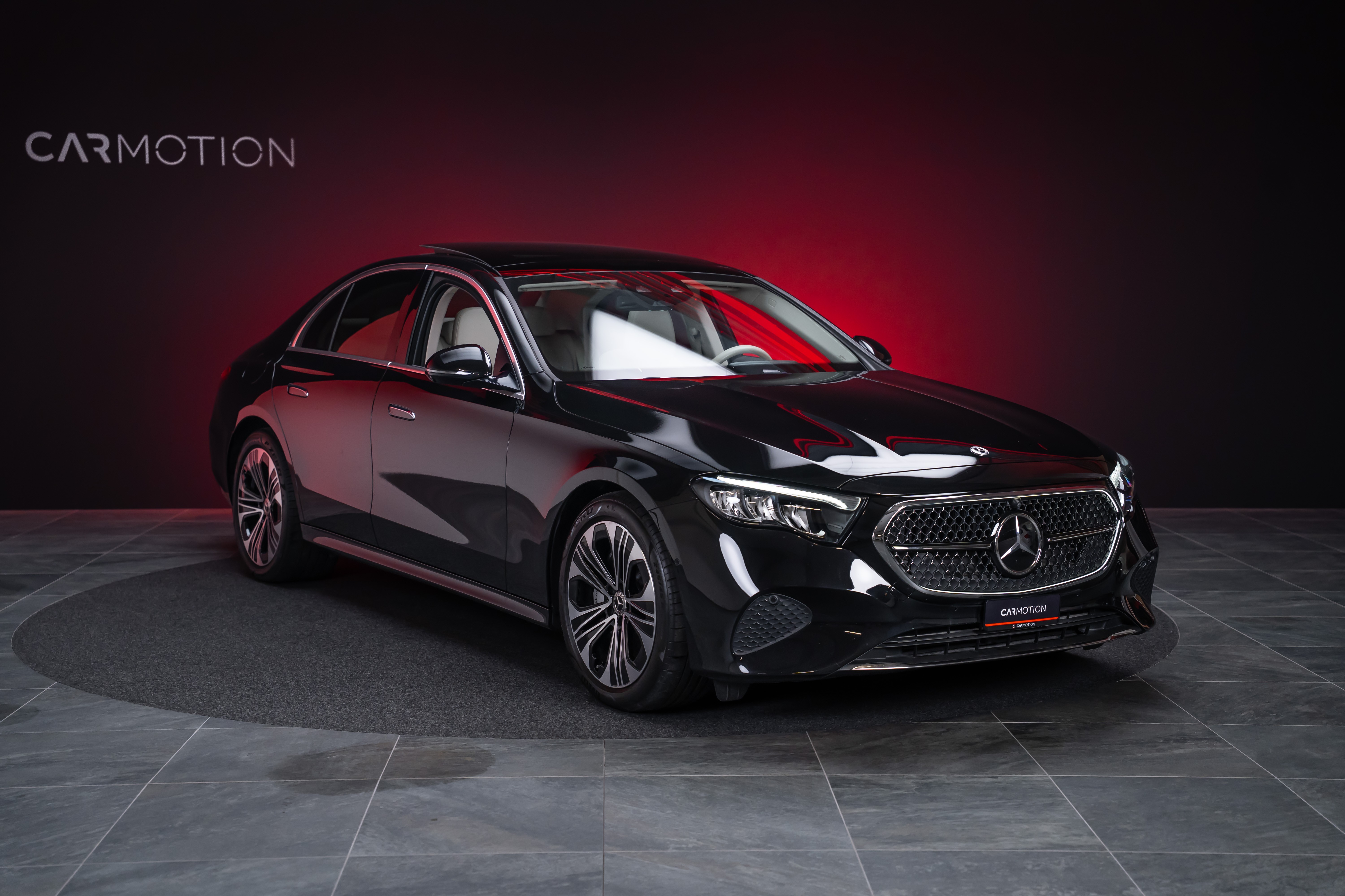 E 220 d Avantgarde Limousine / Panorama-Glasdach / Hyperscreen / 360°Kamera