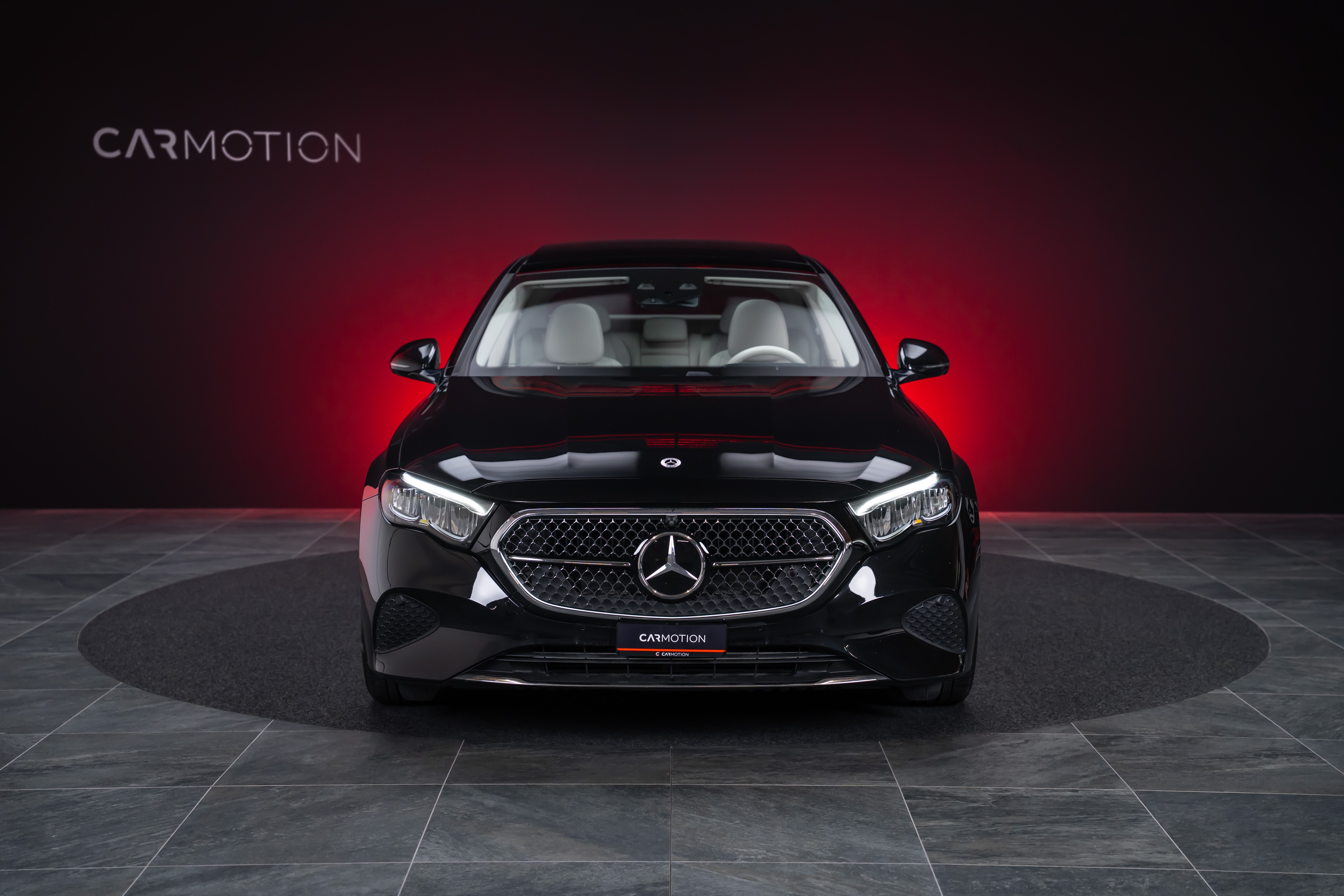E 220 d Avantgarde Limousine / Panorama-Glasdach / Hyperscreen / 360°Kamera