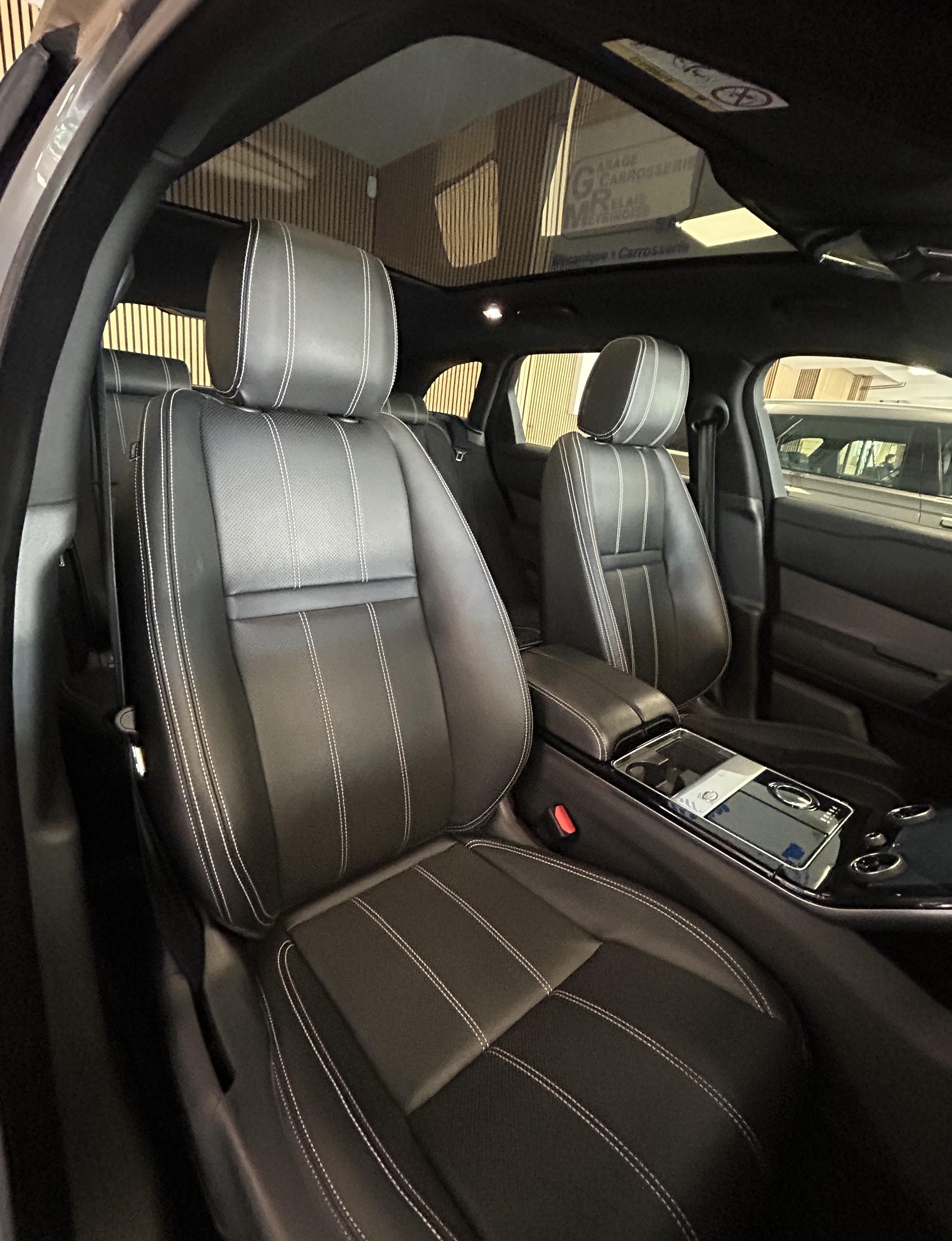 LAND ROVER Range Rover Velar 2.0 T S - 18