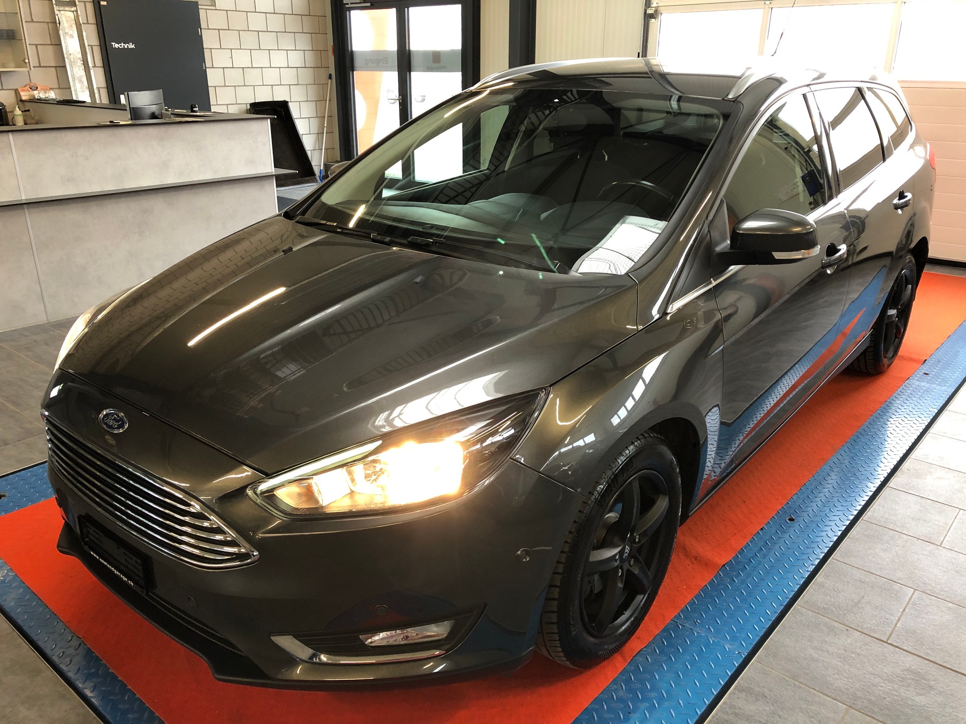 FORD Focus 1.5 TDCi ECOnetic Business - 9