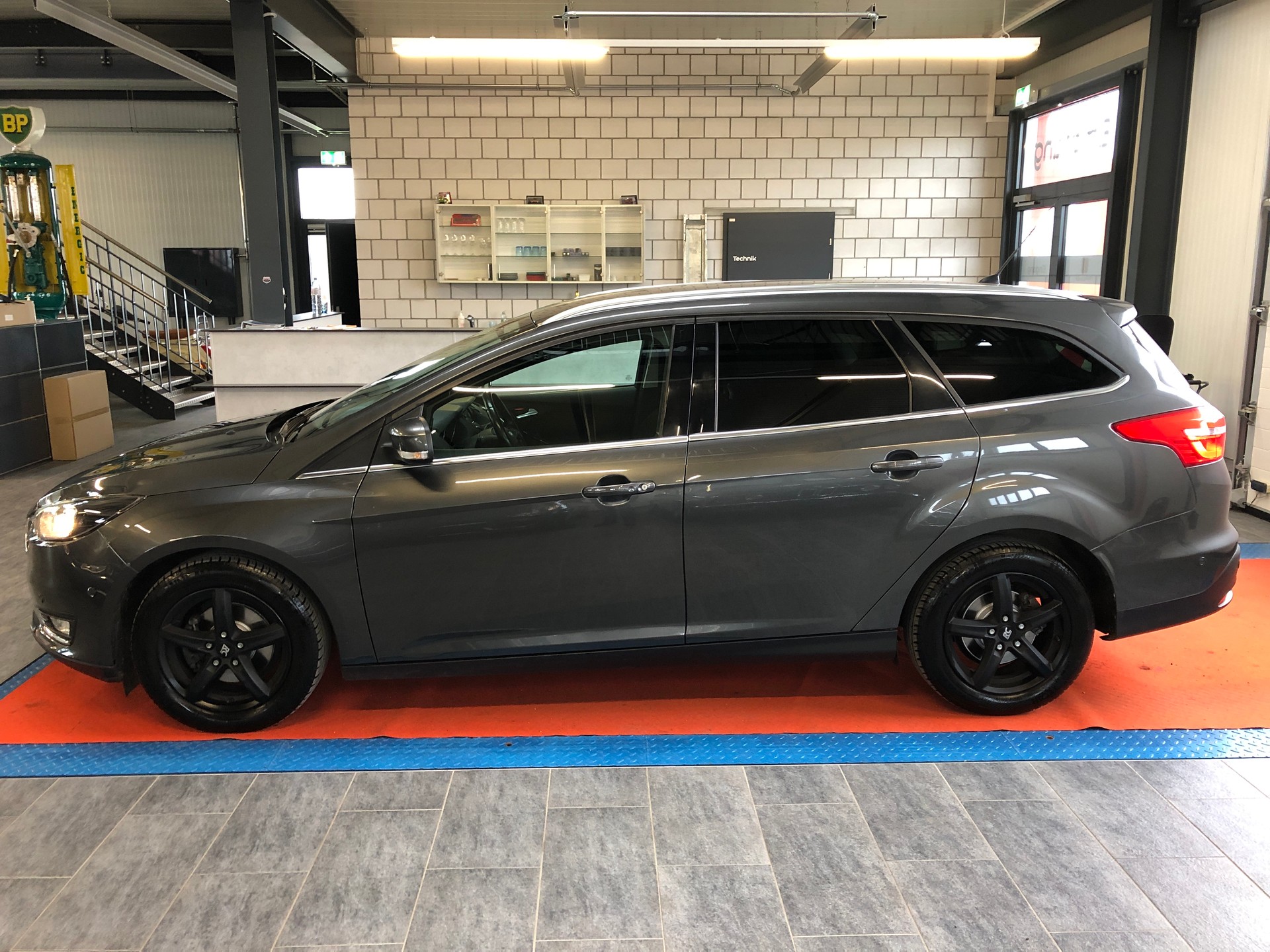 FORD Focus 1.5 TDCi ECOnetic Business - 8