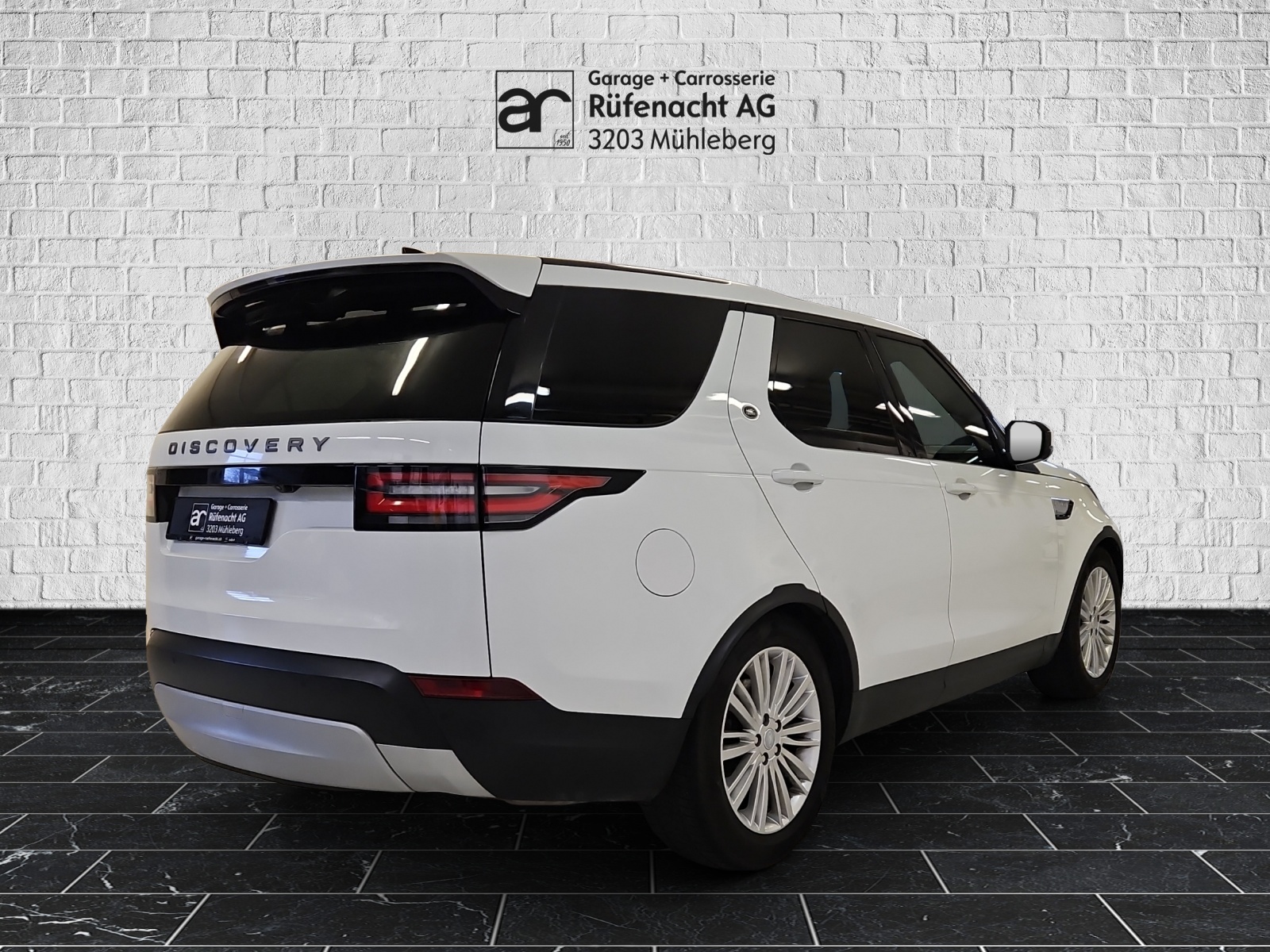 LAND ROVER Discovery 2.0 TD4 HSE - 2