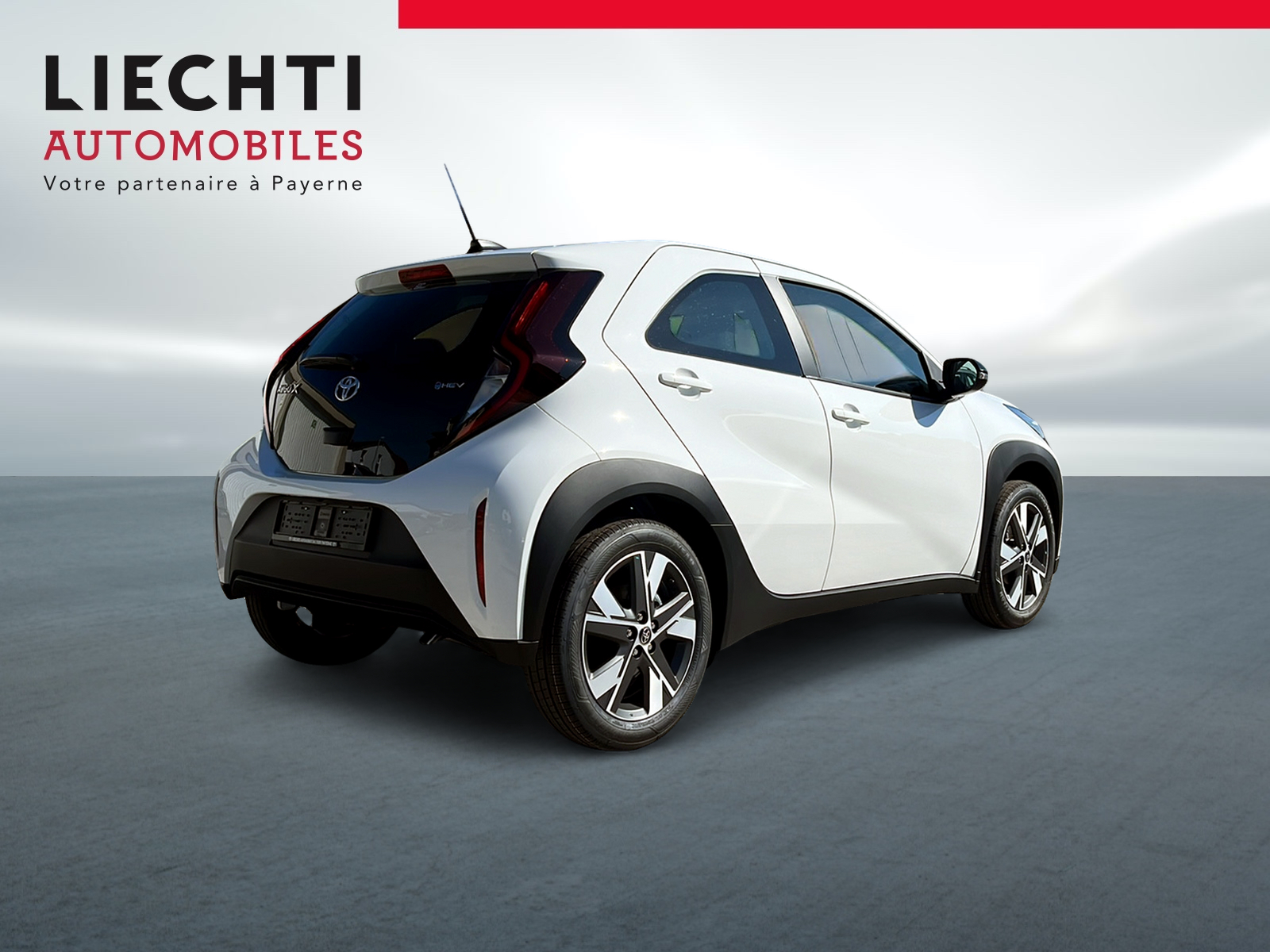 TOYOTA Aygo X 1.5 Comfort e-CVT - 4