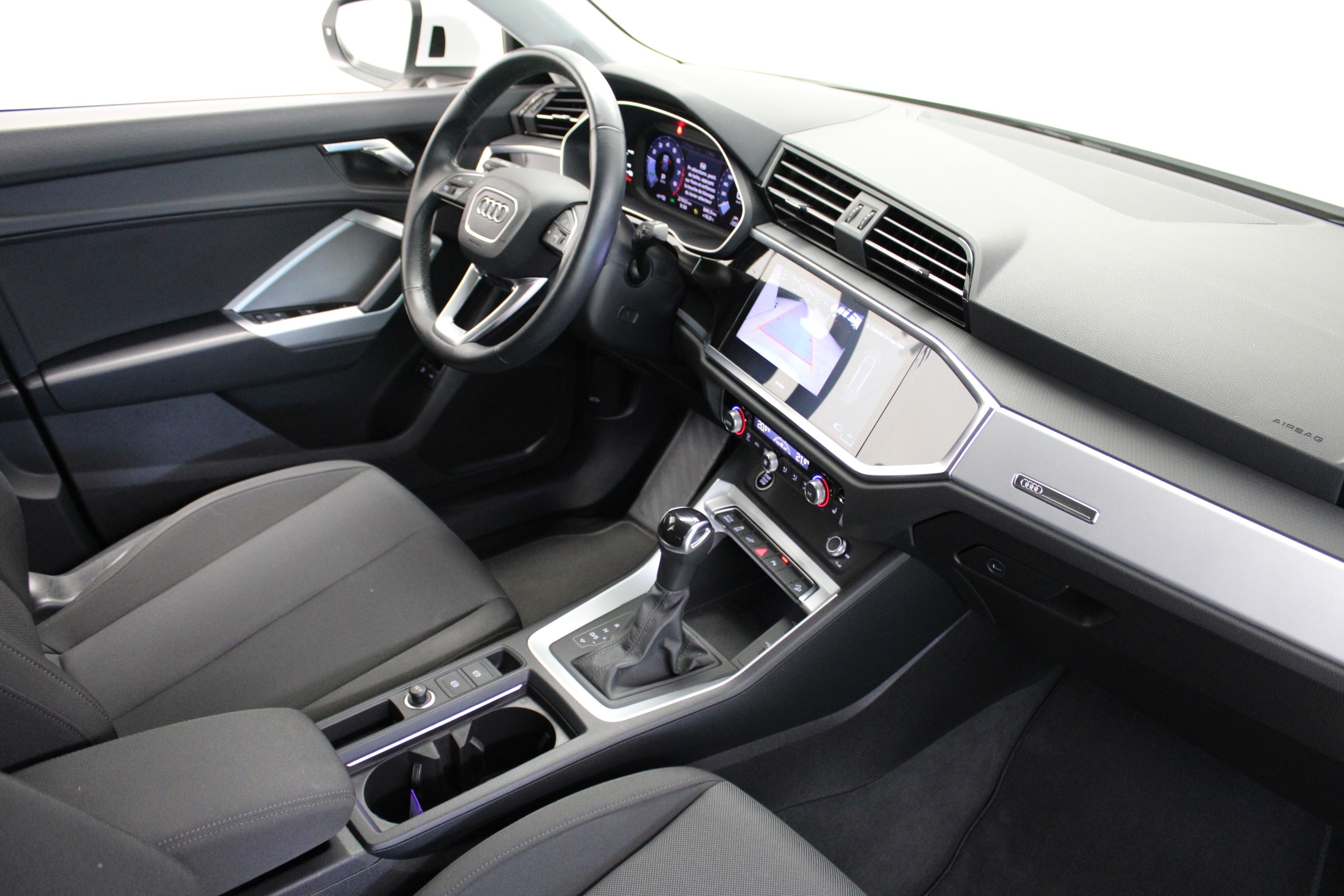 Q3 45 TFSI e S-tronic thumbnail n°5