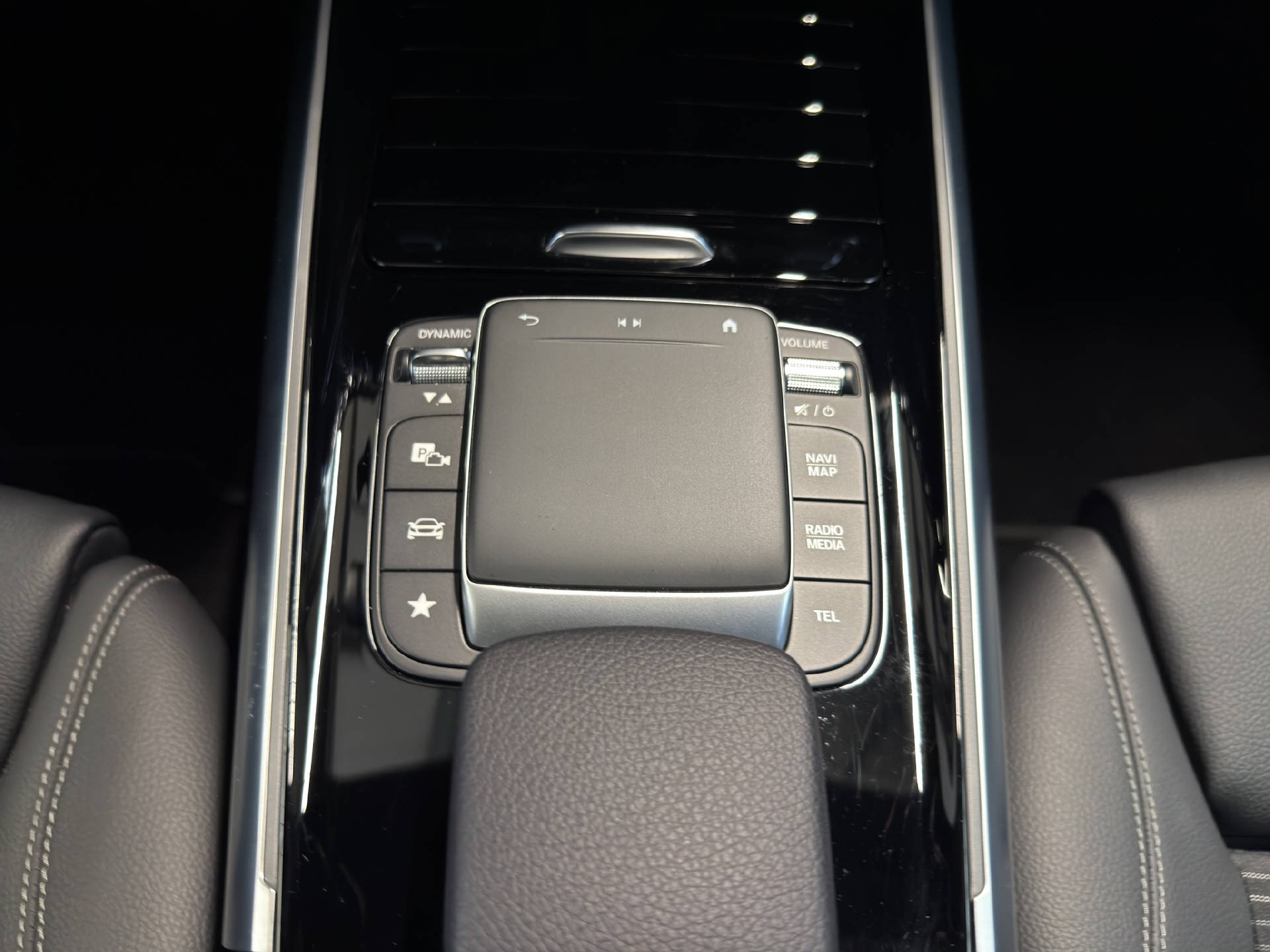 MERCEDES-BENZ EQA 250 Electric Art Line - 10
