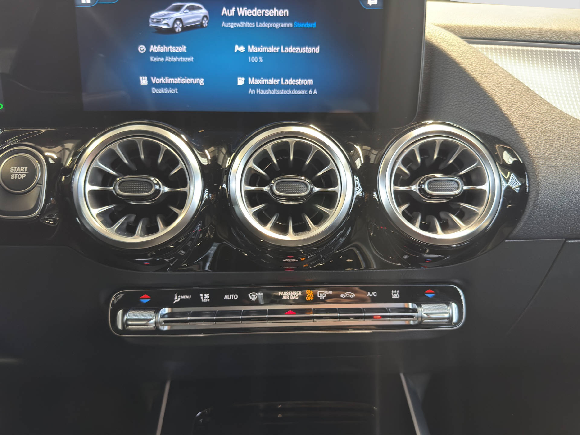 MERCEDES-BENZ EQA 250 Electric Art Line - 9