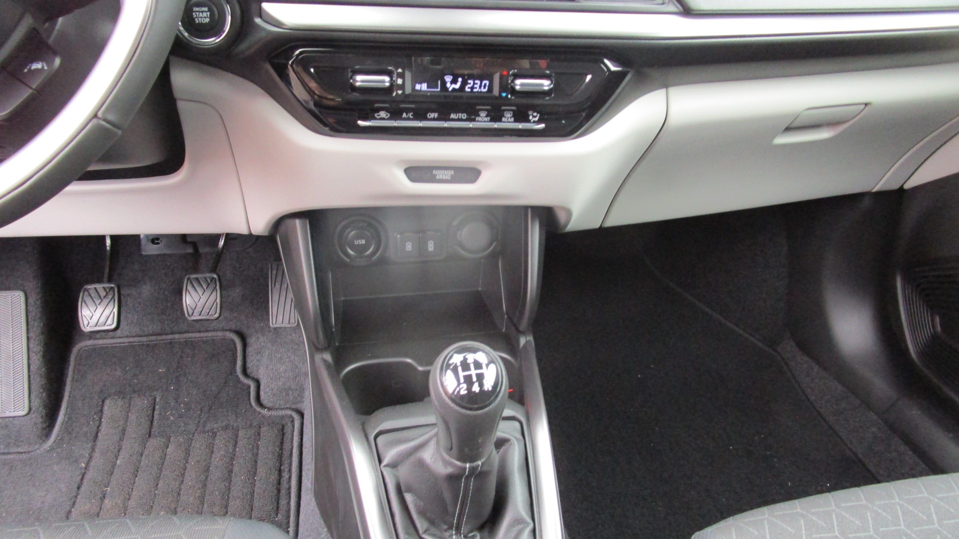 SUZUKI Swift 1.2 Compact Top Hybrid 4x4 - 13