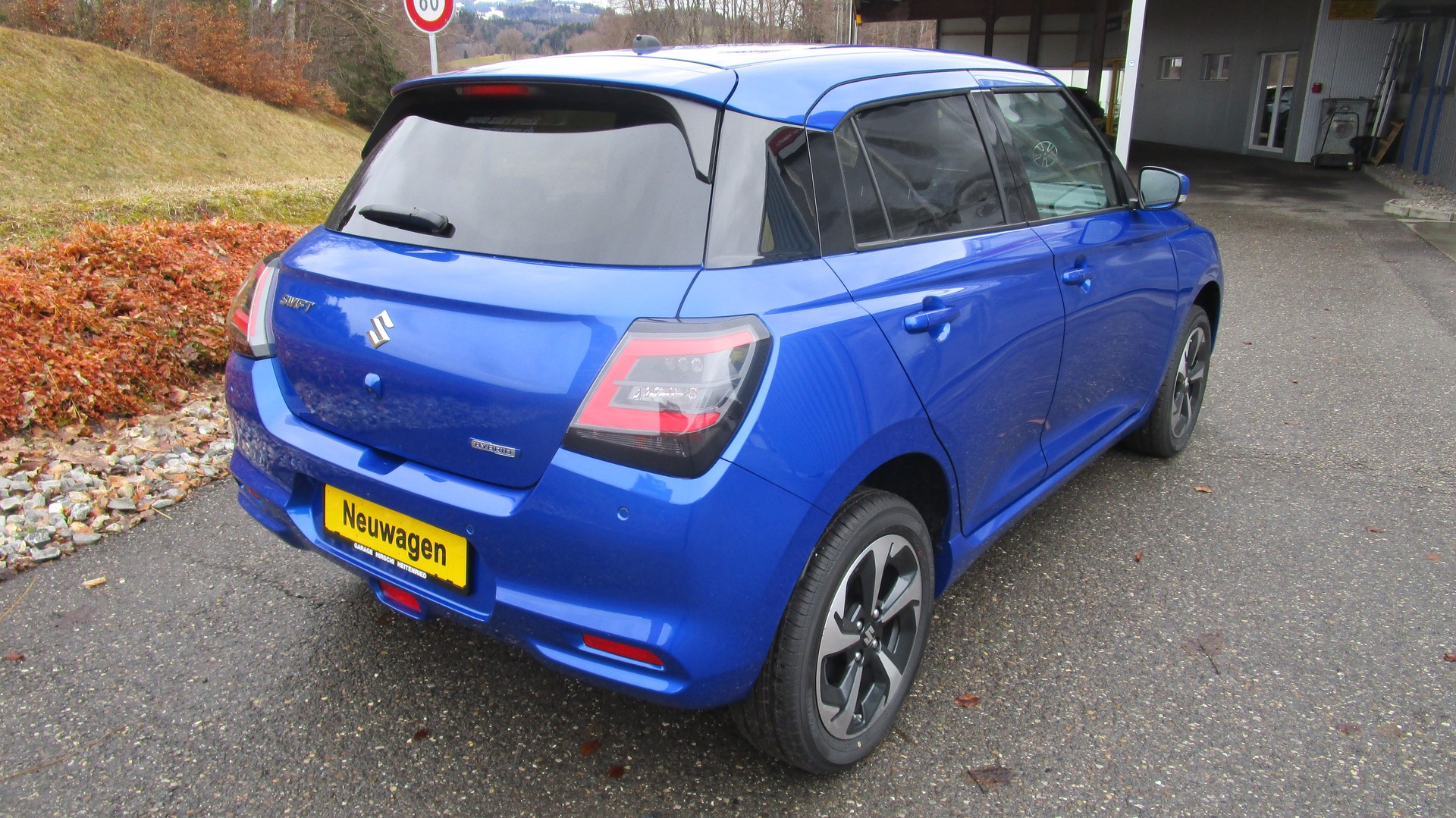 SUZUKI Swift 1.2 Compact Top Hybrid 4x4 - 4