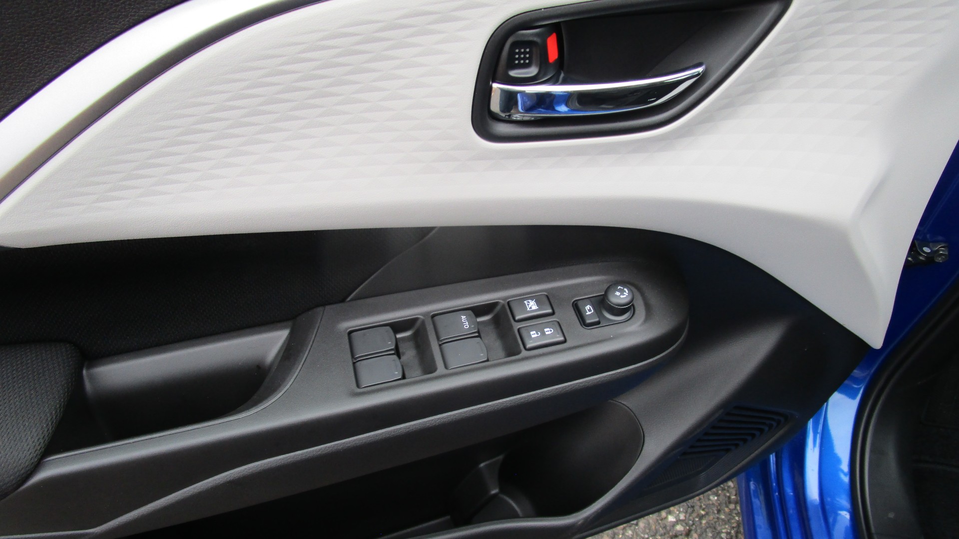 SUZUKI Swift 1.2 Compact Top Hybrid 4x4 - 9