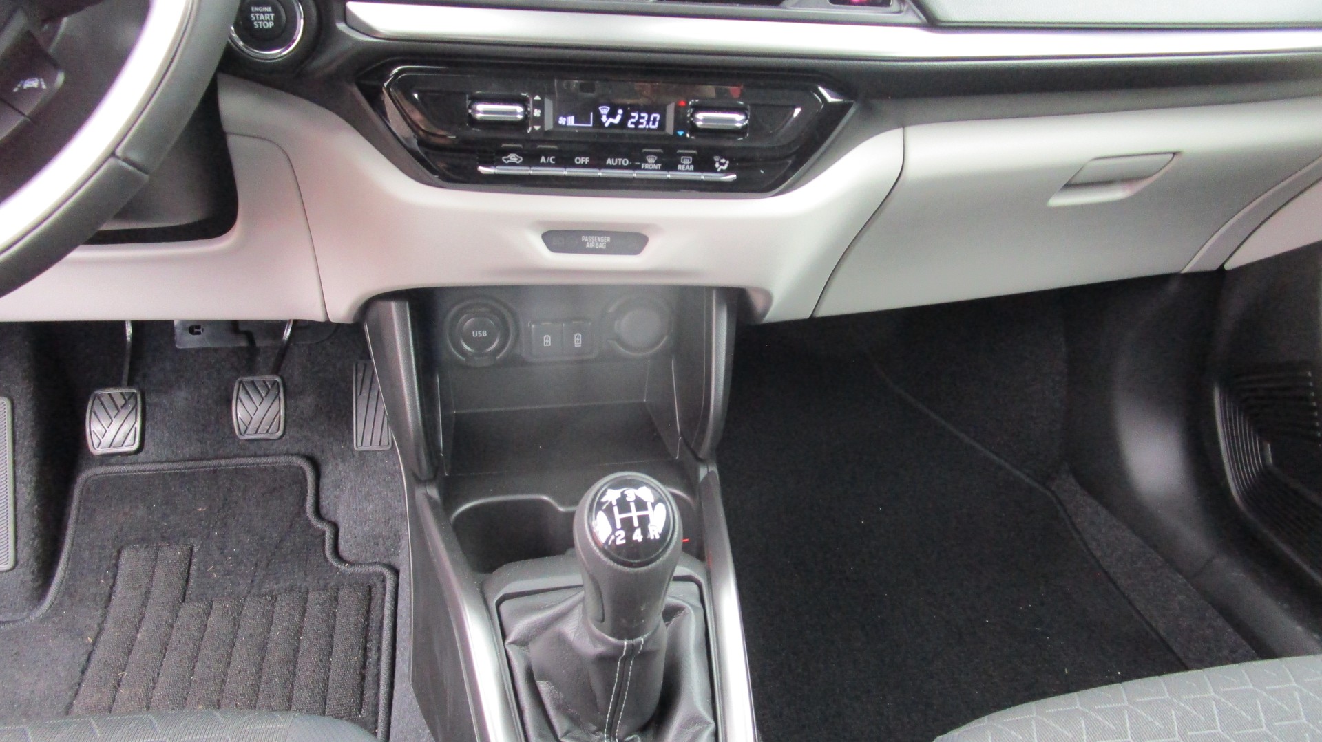 SUZUKI Swift 1.2 Compact Top Hybrid 4x4 - 14