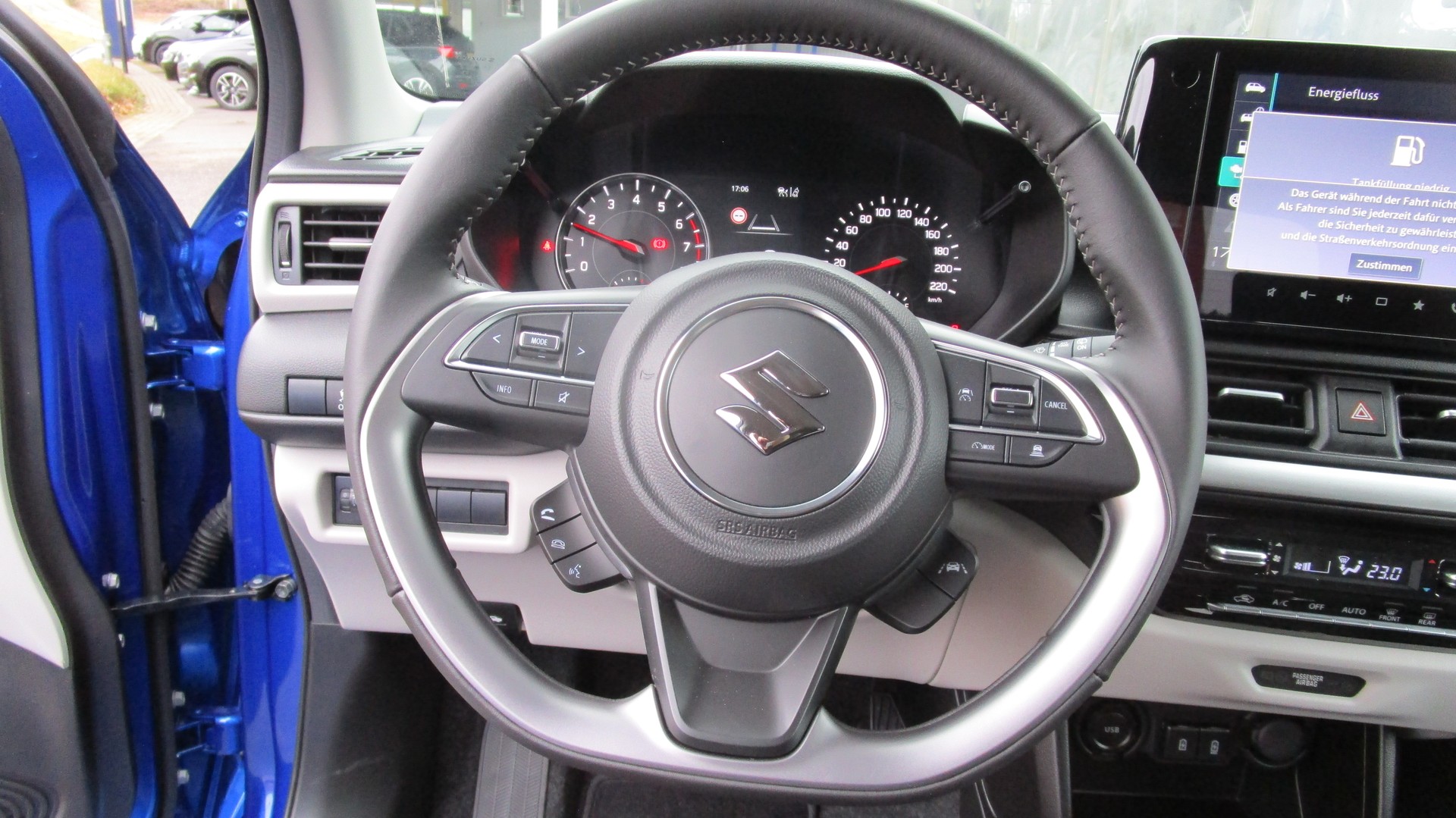 SUZUKI Swift 1.2 Compact Top Hybrid 4x4 - 12