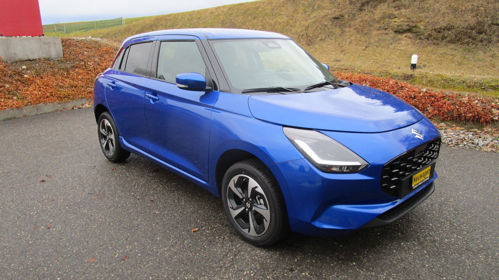 SUZUKI Swift 1.2 Compact Top Hybrid 4x4 - 2