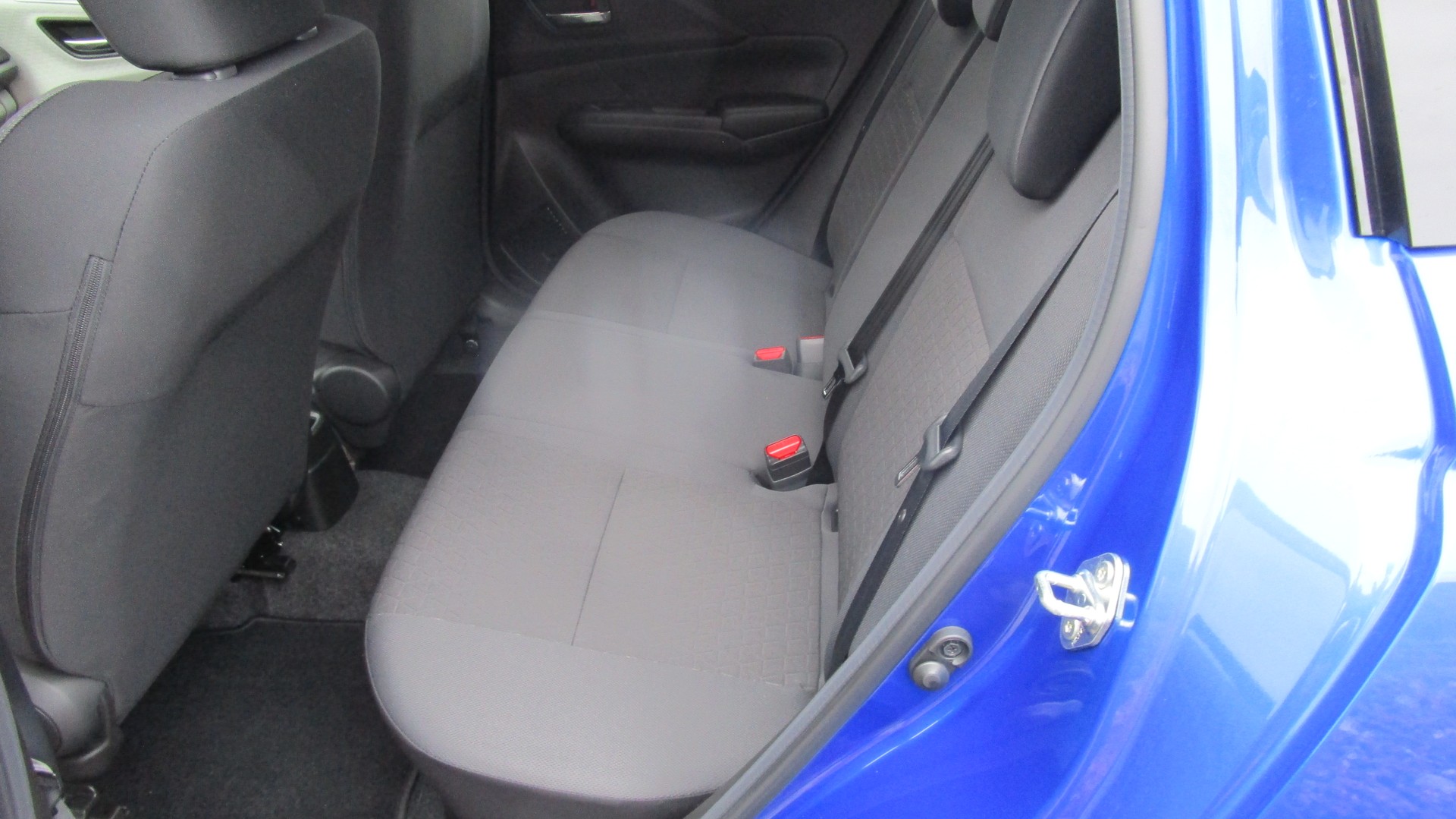 SUZUKI Swift 1.2 Compact Top Hybrid 4x4 - 11