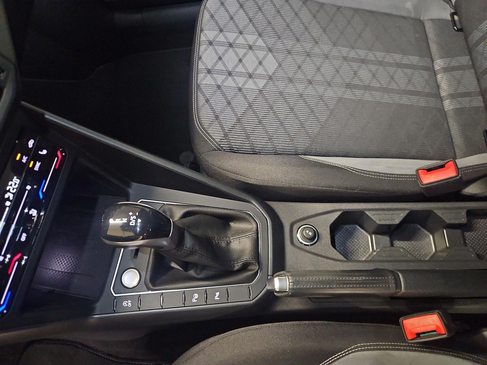 VW Taigo 1.0 TSI R-Line DSG - 20