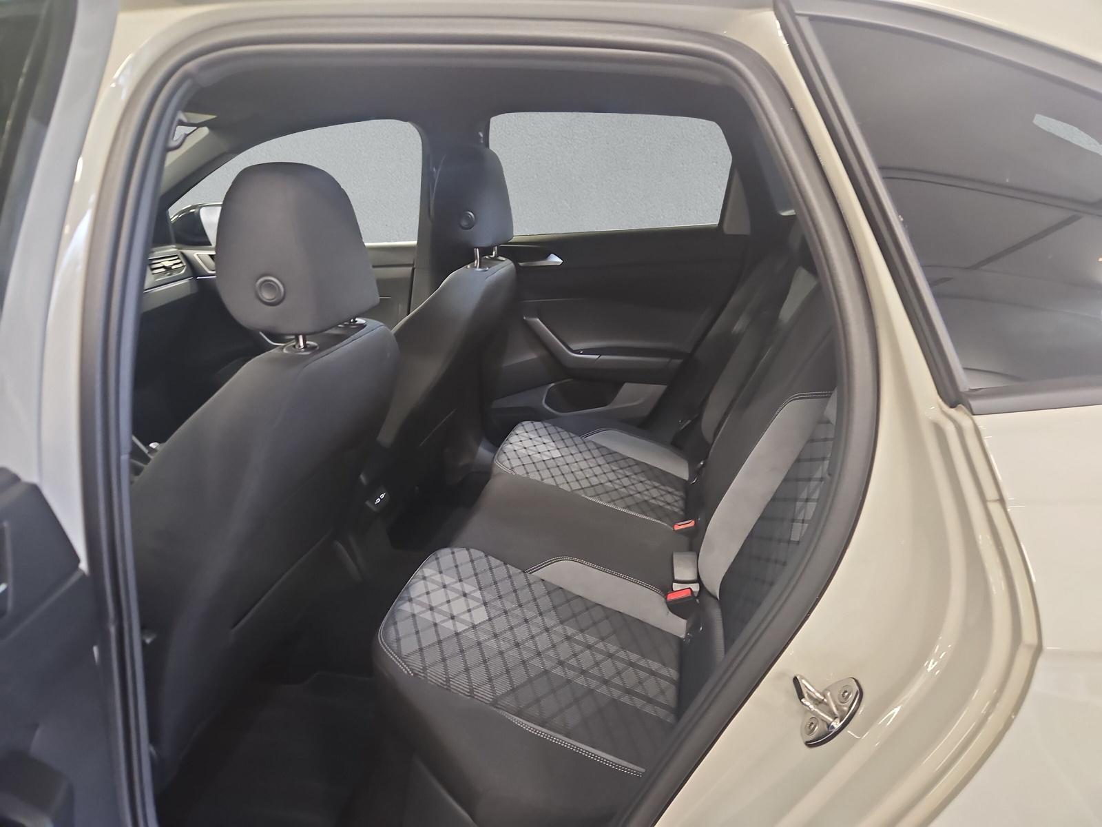 VW Taigo 1.0 TSI R-Line DSG - 12