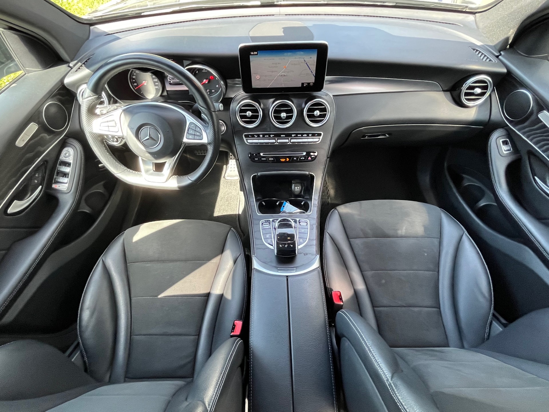 MERCEDES-BENZ GLC 250 d AMG Line 4Matic 9G-Tronic - 11