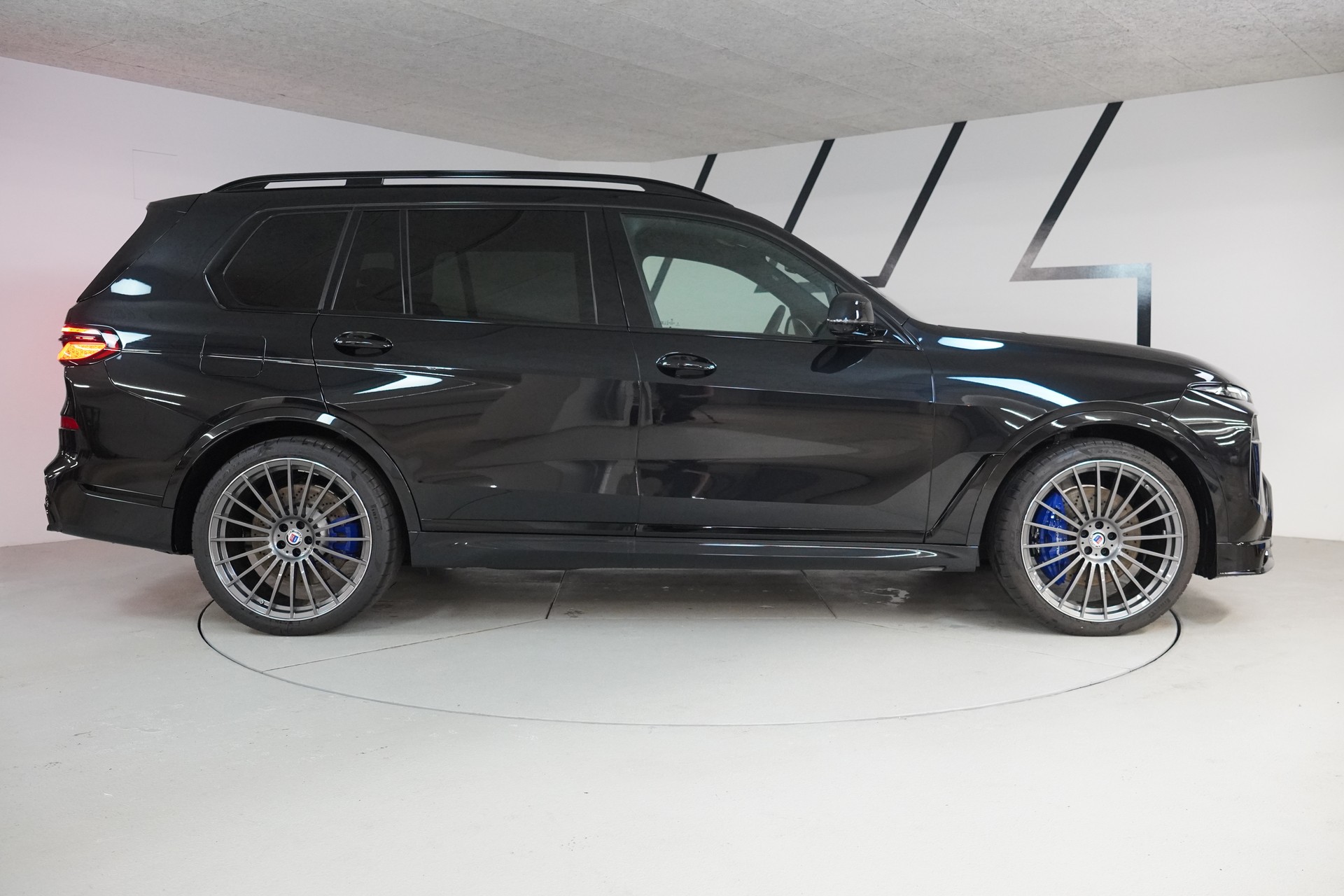 BMW-ALPINA XB 7 4.4 48V Allrad - 8
