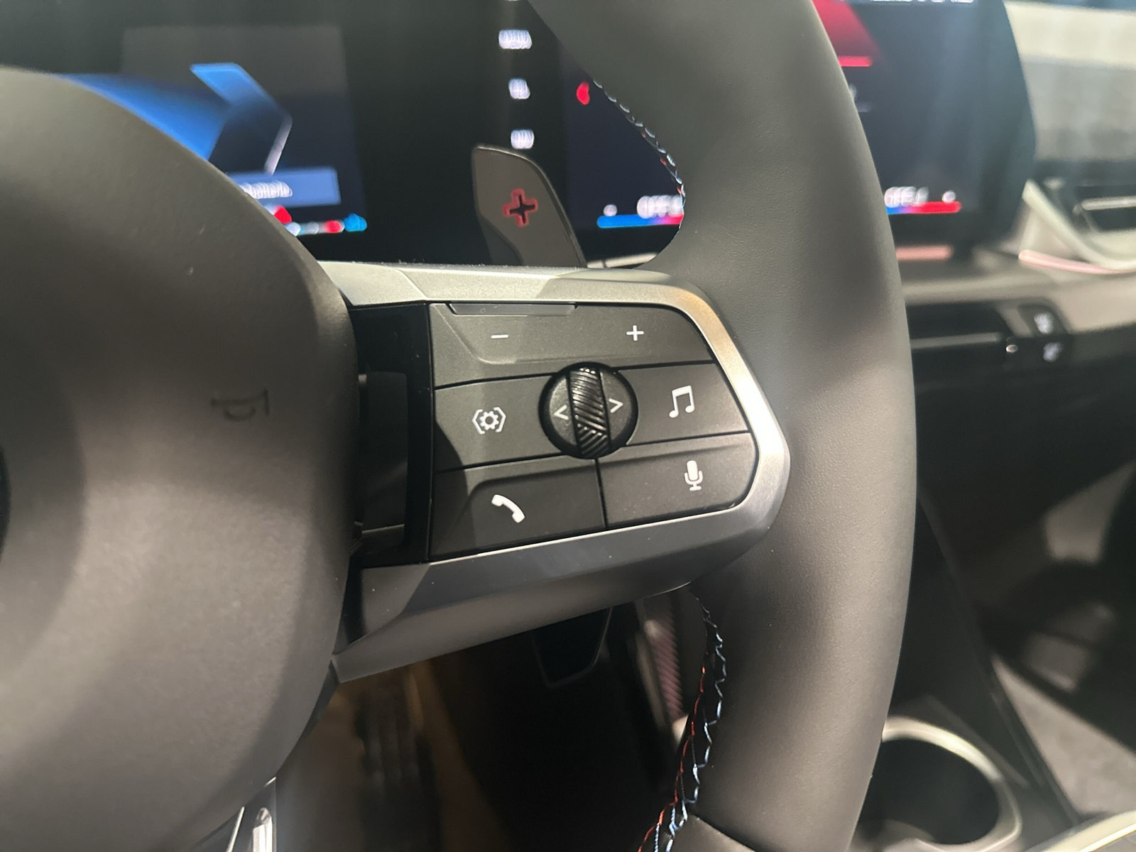 BMW X1 xDrive M35i - 12