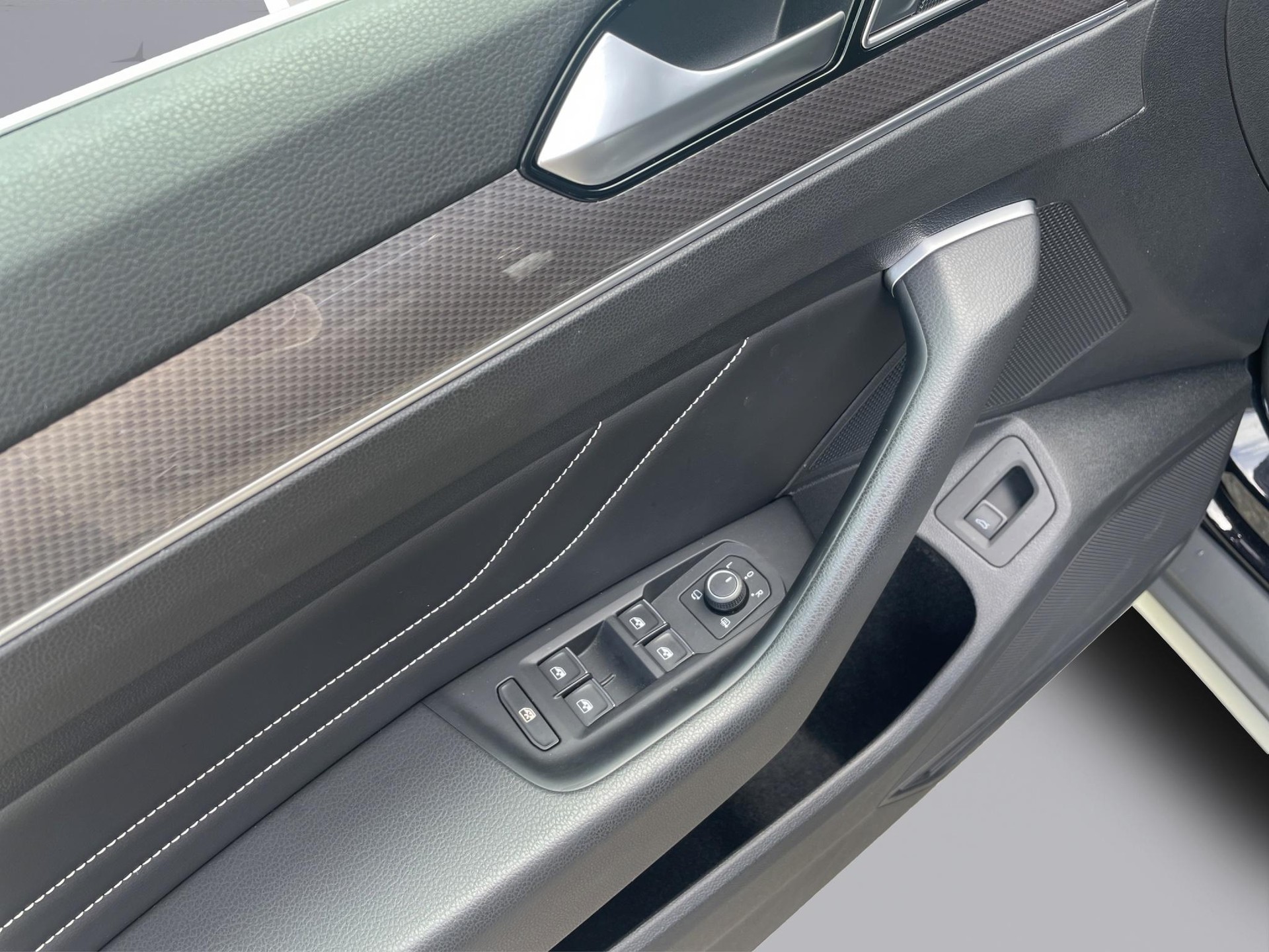 VW Passat Variant 2.0 TSI Alltrack DSG 4m - 11