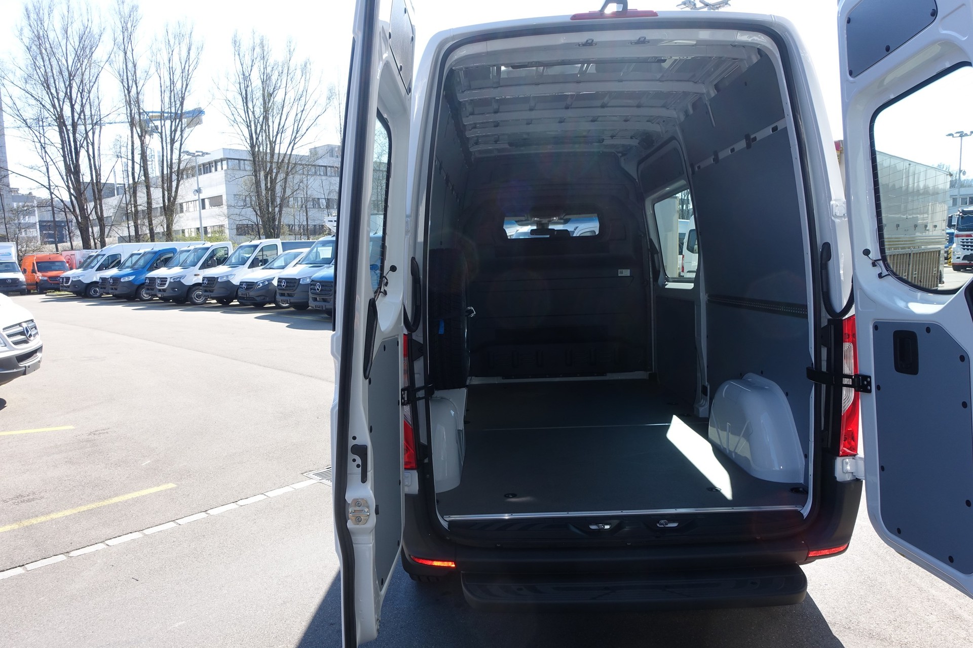 MERCEDES-BENZ eSprinter 312 47kWh Standard - 5
