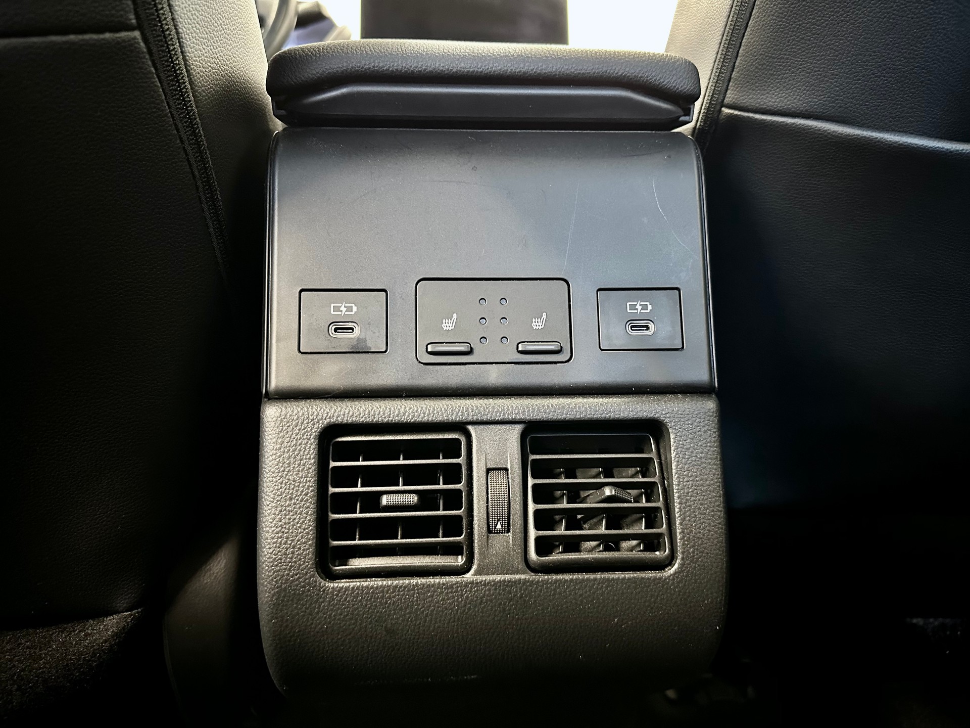 TOYOTA bZ4X Premium 71,4 kWh 4WD - 25