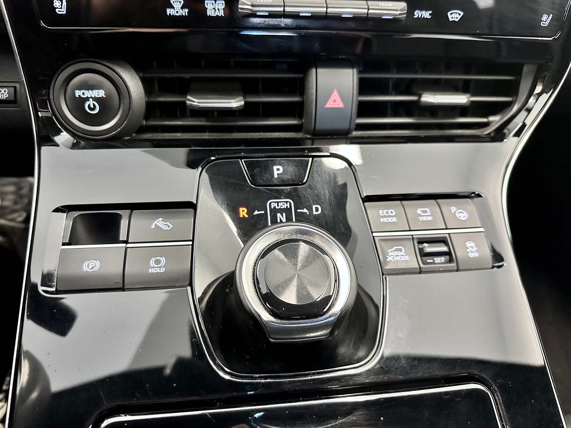 TOYOTA bZ4X Premium 71,4 kWh 4WD - 18