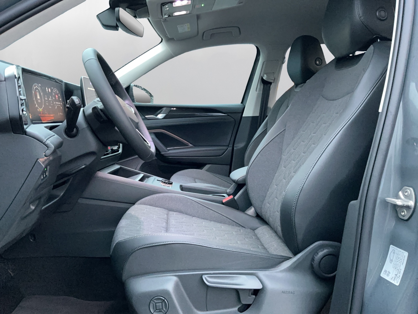 VW Tiguan 2.0 TSI DSG United 4Motion - 10