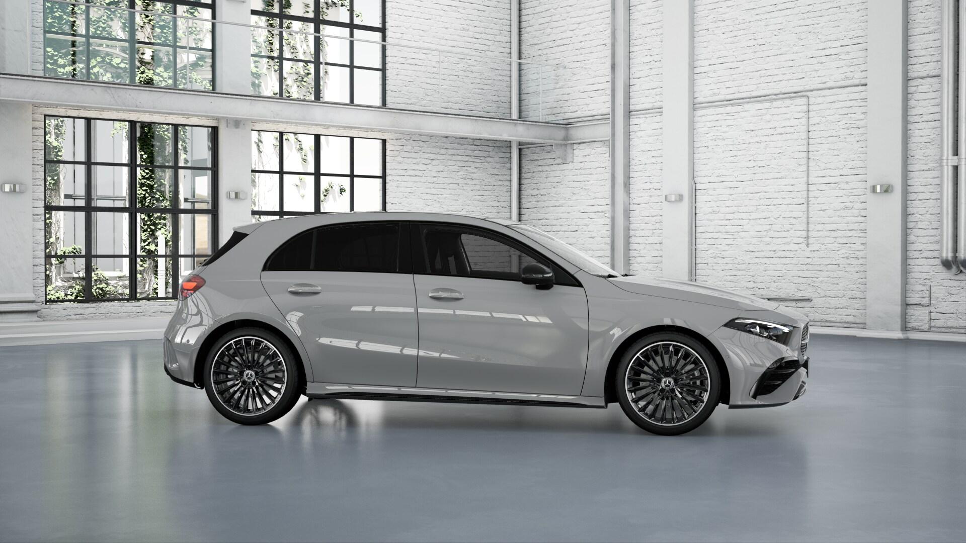 MERCEDES-BENZ A 250 AMG Line 4m - 6