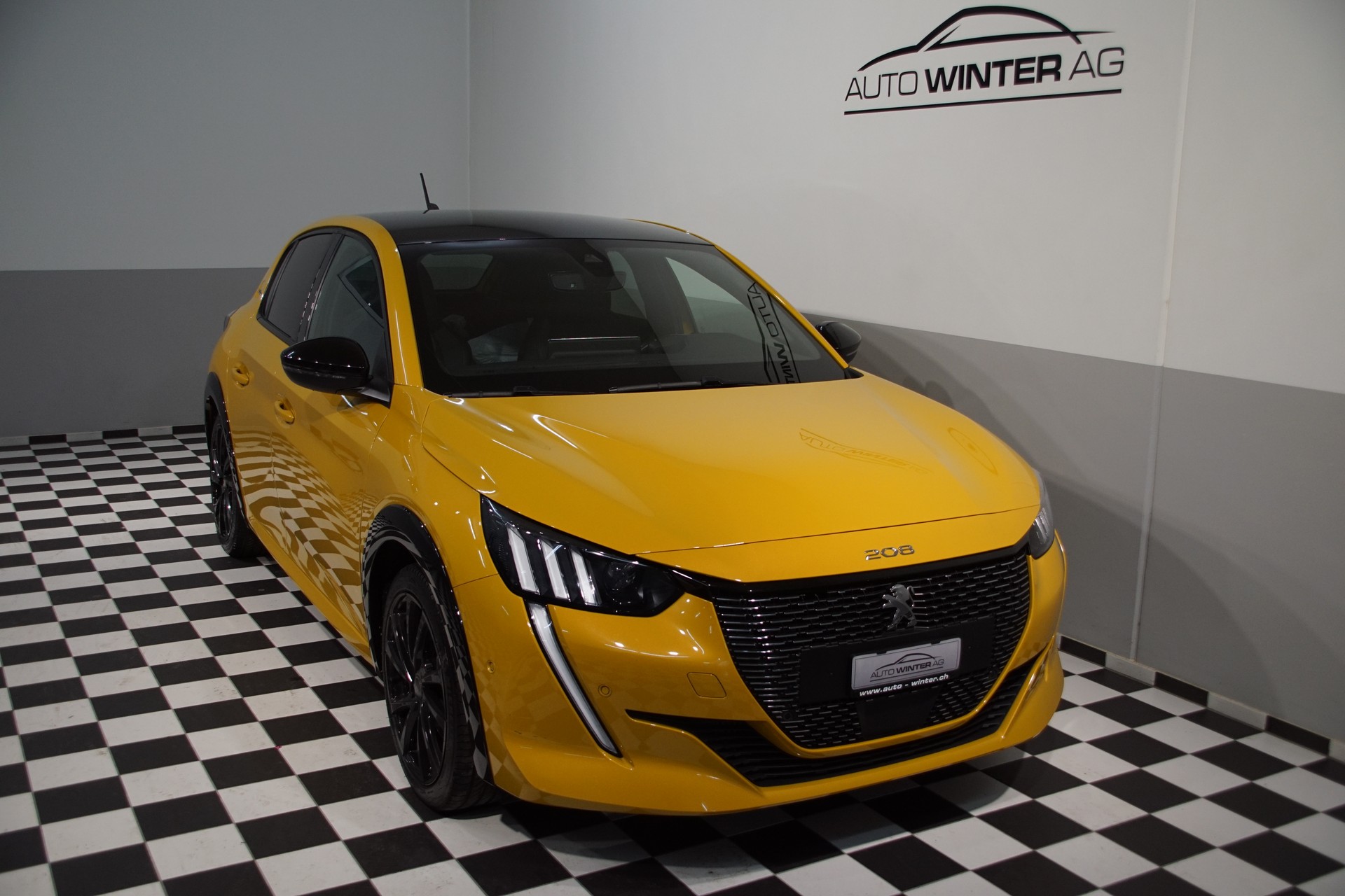 PEUGEOT 208 1.2 PureTech GT Line EAT8 - 3