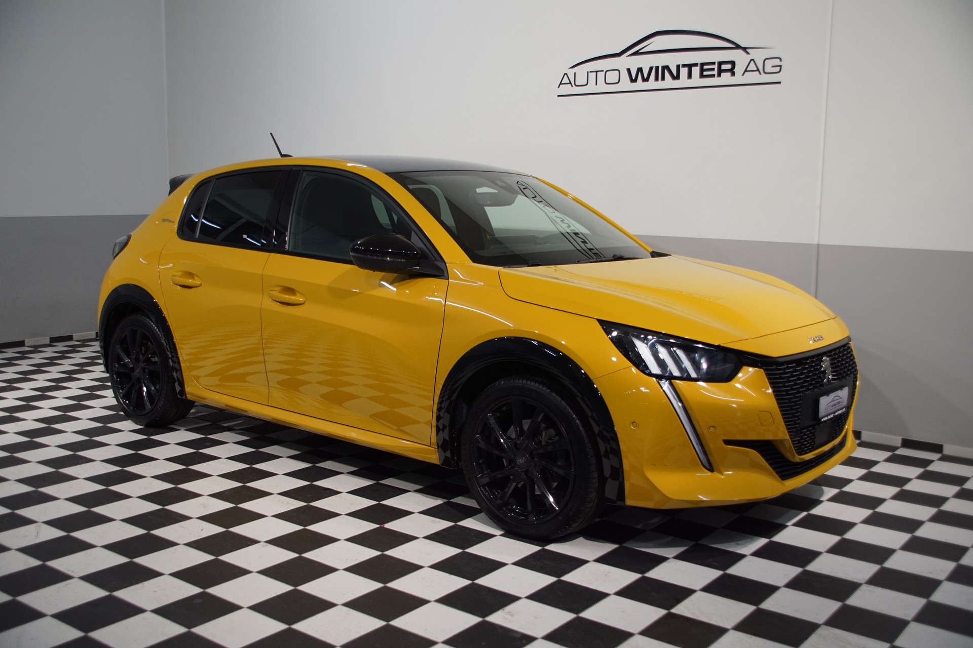 PEUGEOT 208 1.2 PureTech GT Line EAT8 - 4