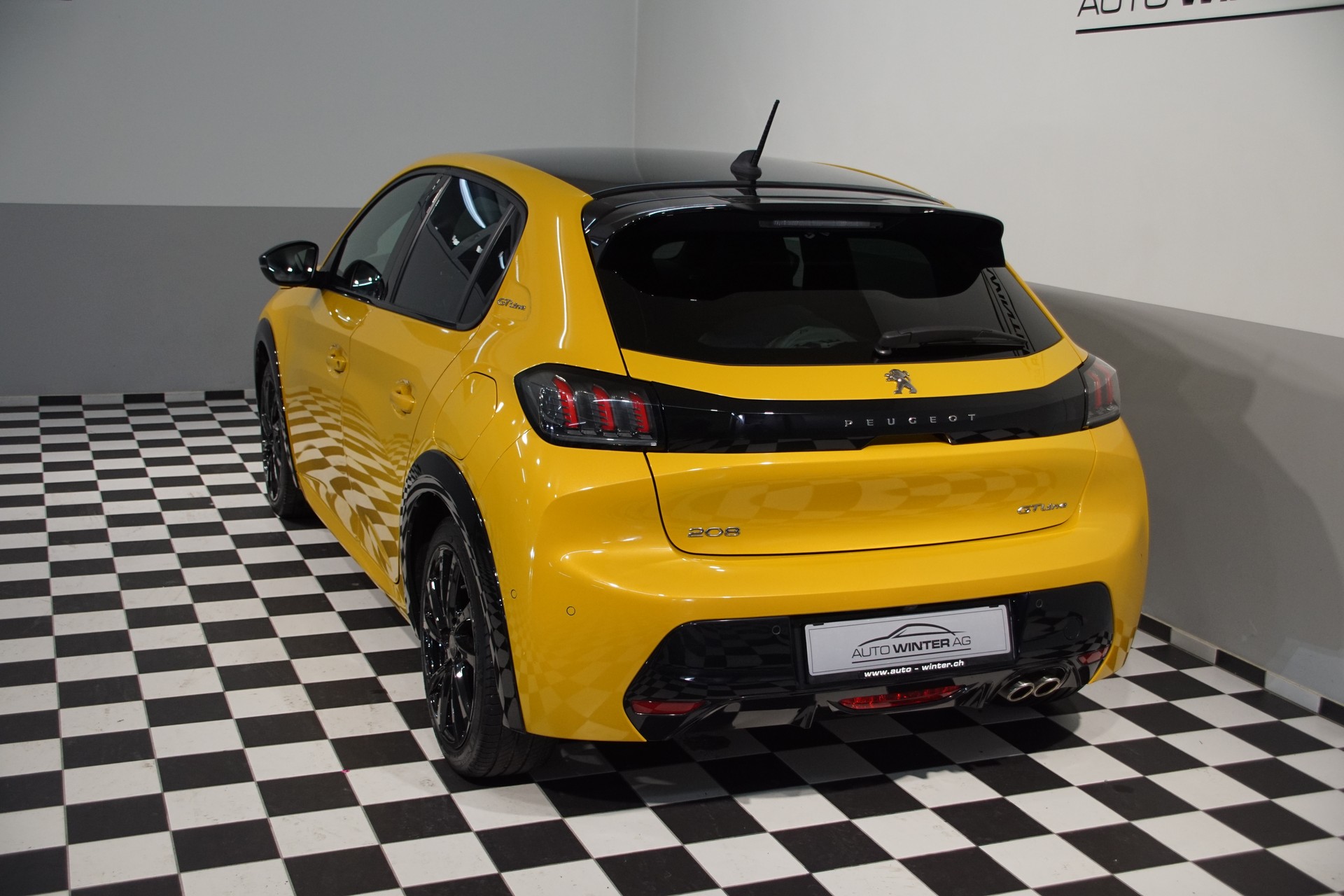 PEUGEOT 208 1.2 PureTech GT Line EAT8 - 7