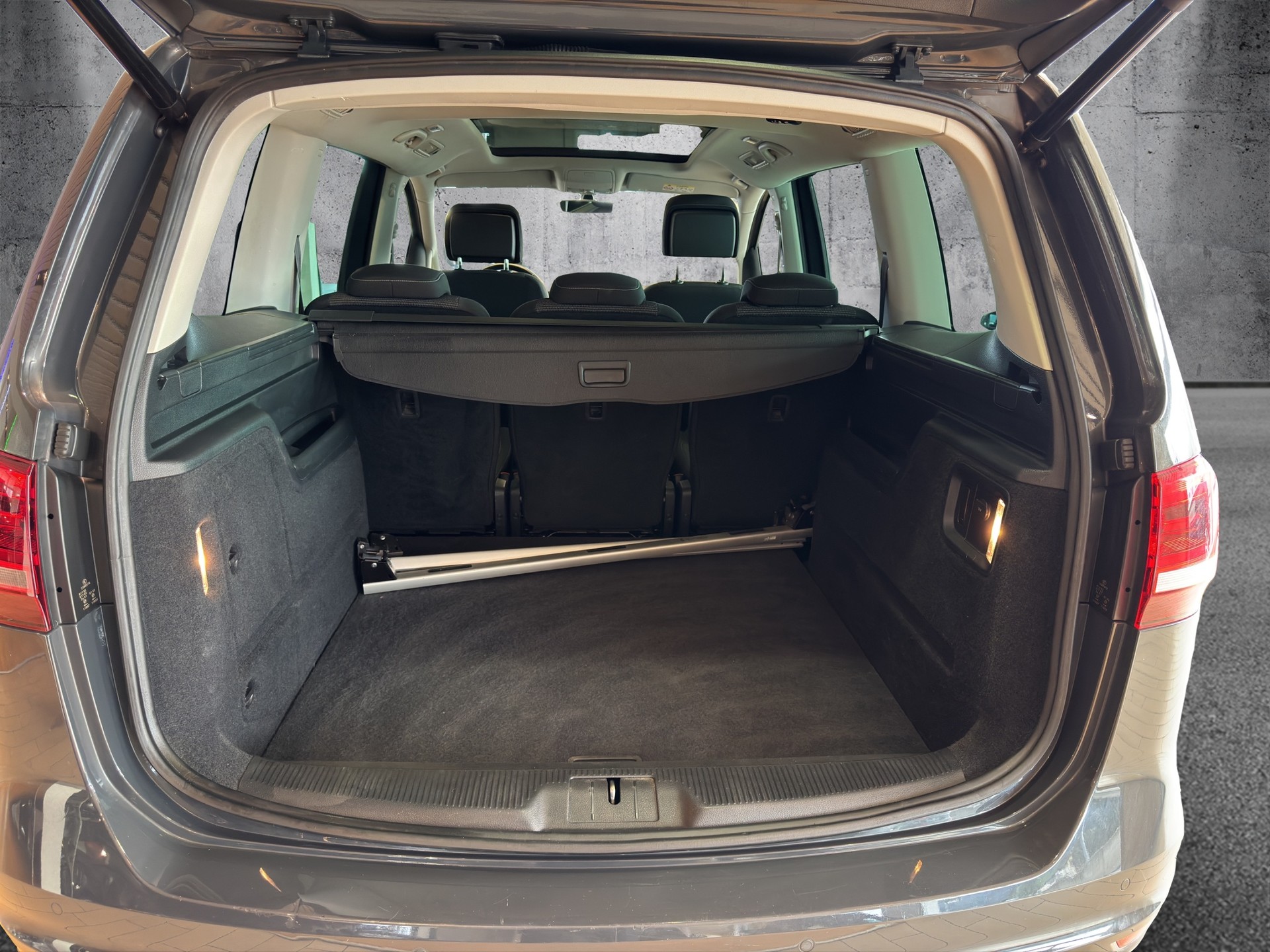 VW Sharan 1.4 TSI BlMT Comfortline DSG - 15