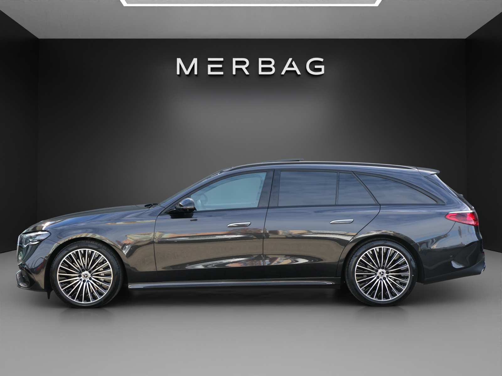 MERCEDES-BENZ E 220 d T 4M 9G-Tronic - 2