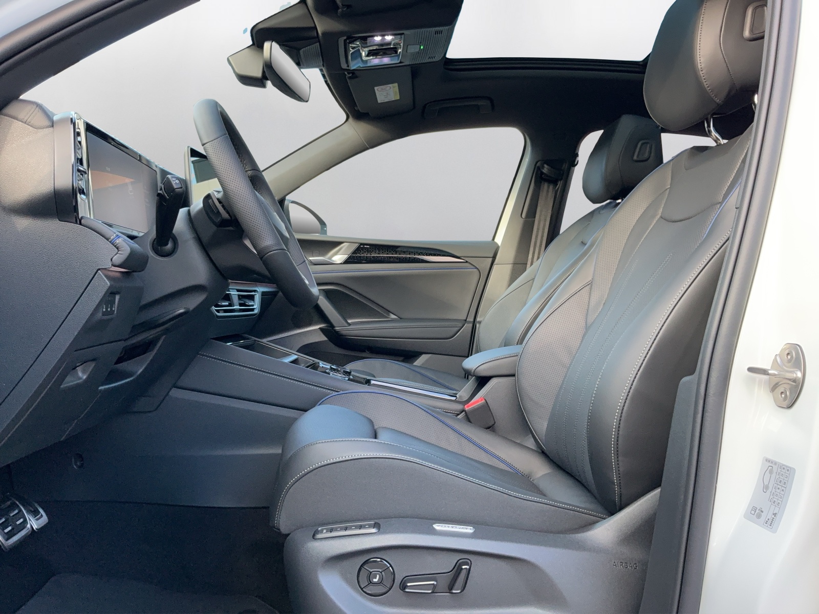 VW Tiguan 2.0 TSI DSG R-Line United 4Motion - 10