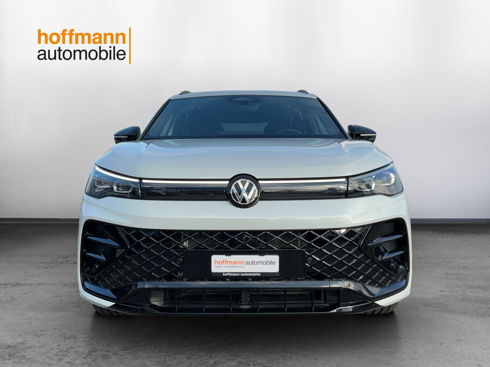 VW Tiguan 2.0 TSI DSG R-Line United 4Motion - 2