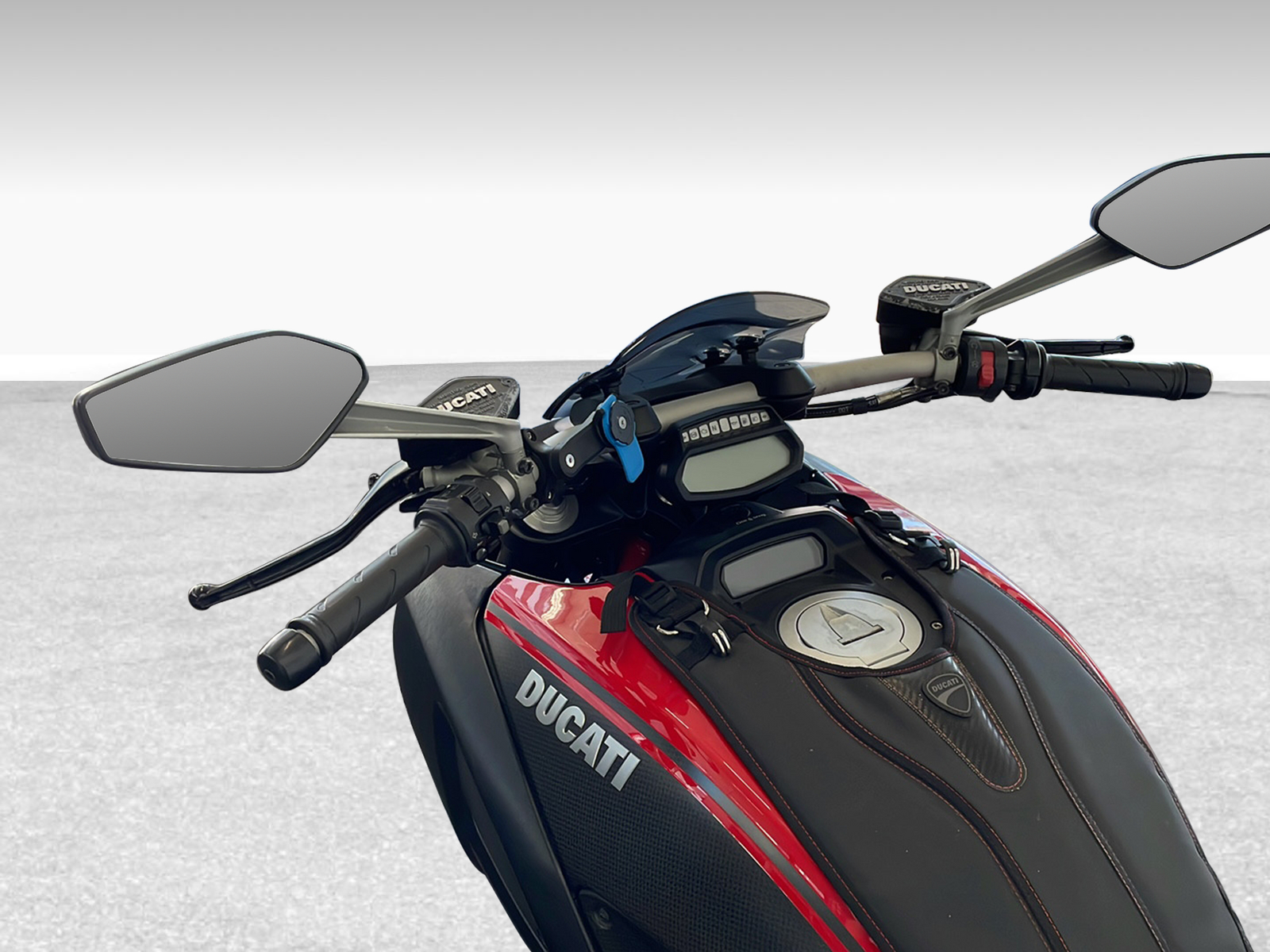 DUCATI 1200 Diavel Carbon ABS - 5