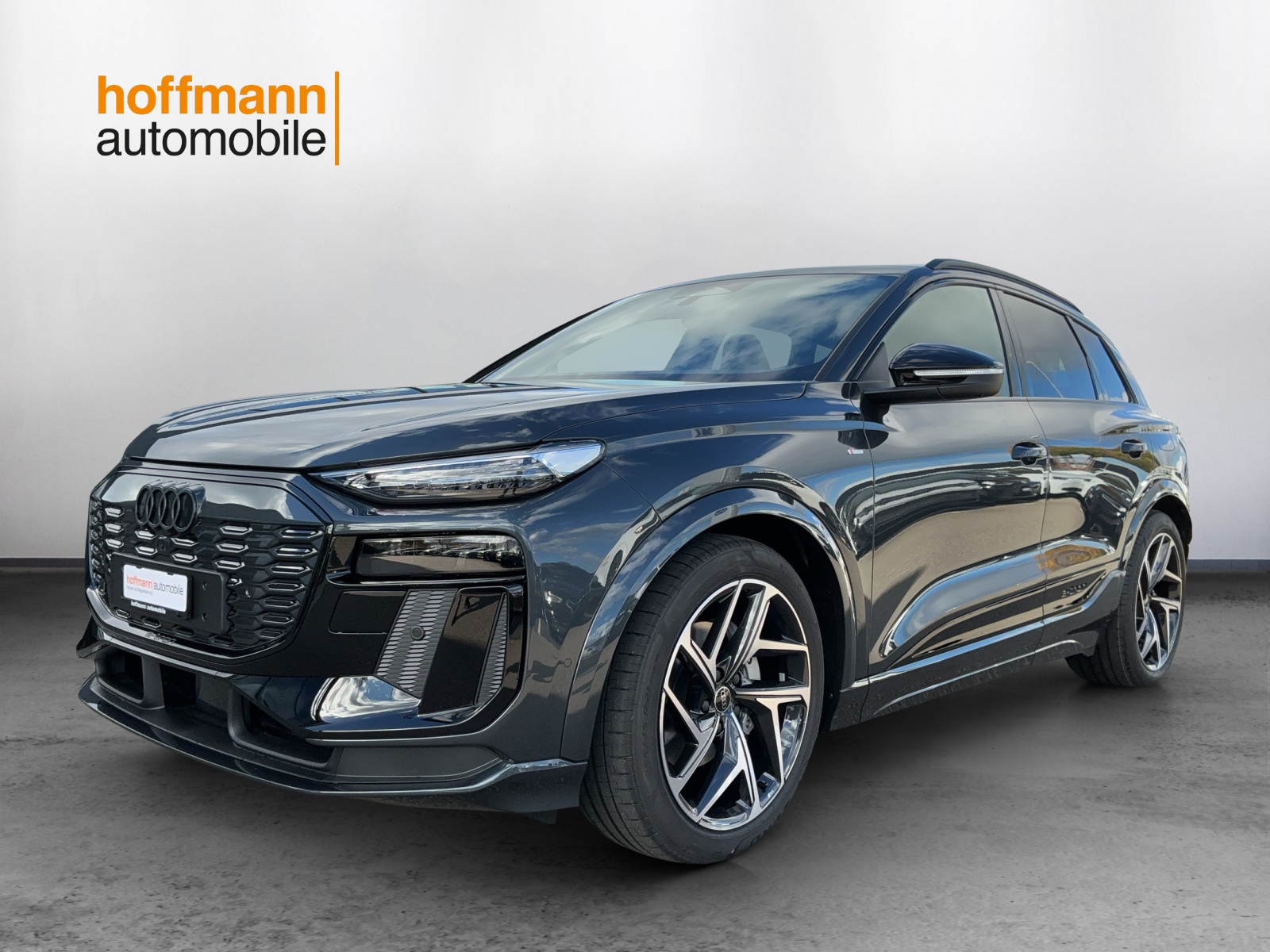 AUDI Q6 e-tron quattro