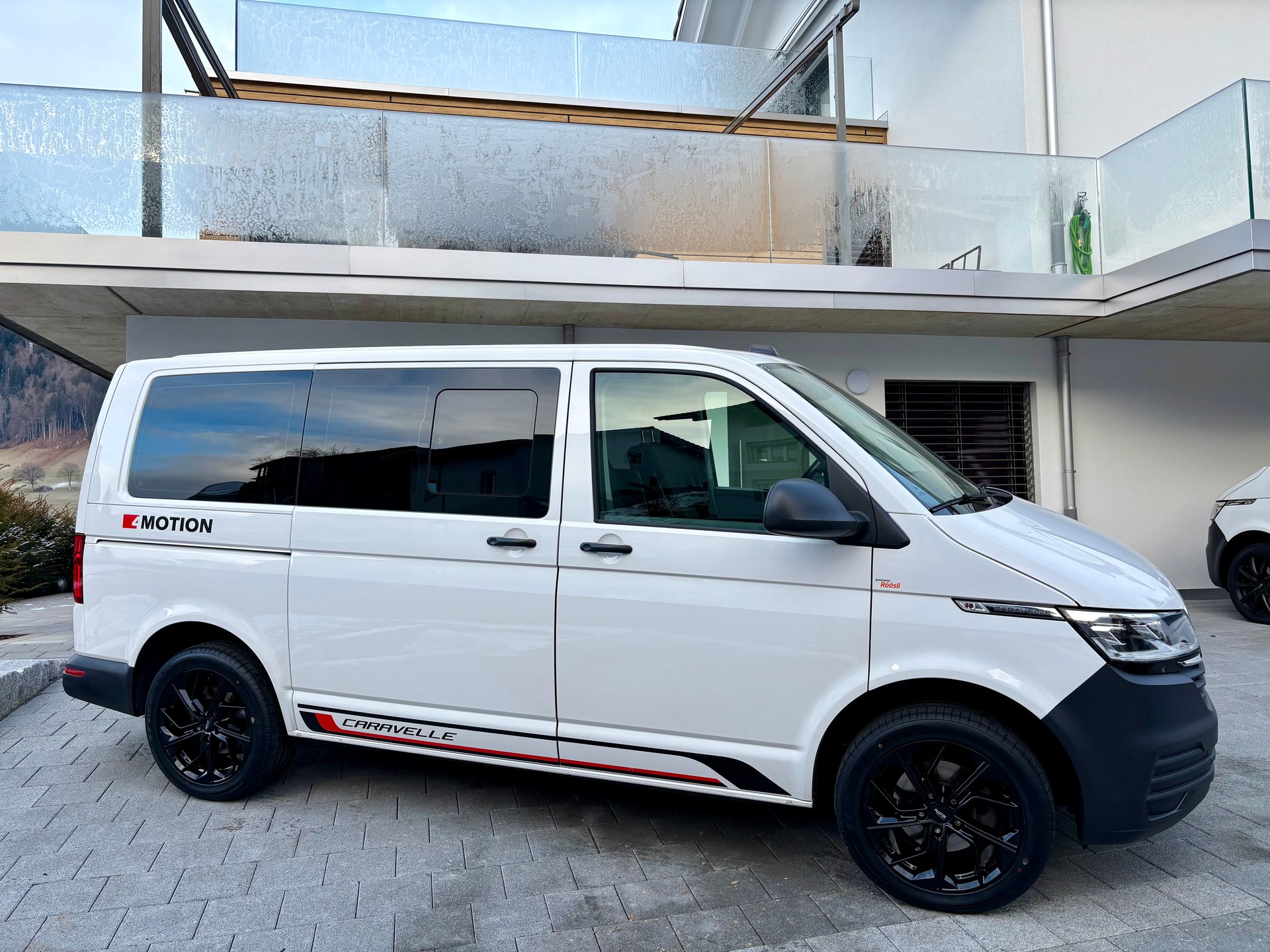 VW T6.1 2.0 TDI Caravelle 4Motion - 8