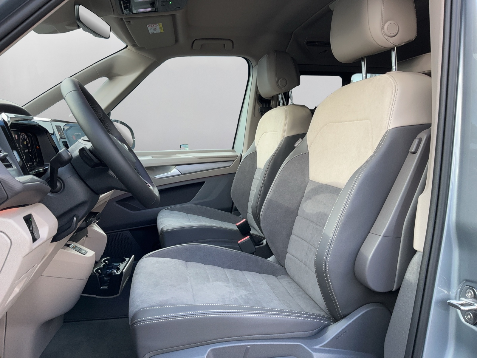 VW Multivan 2.0 TSI Life DSG - 10