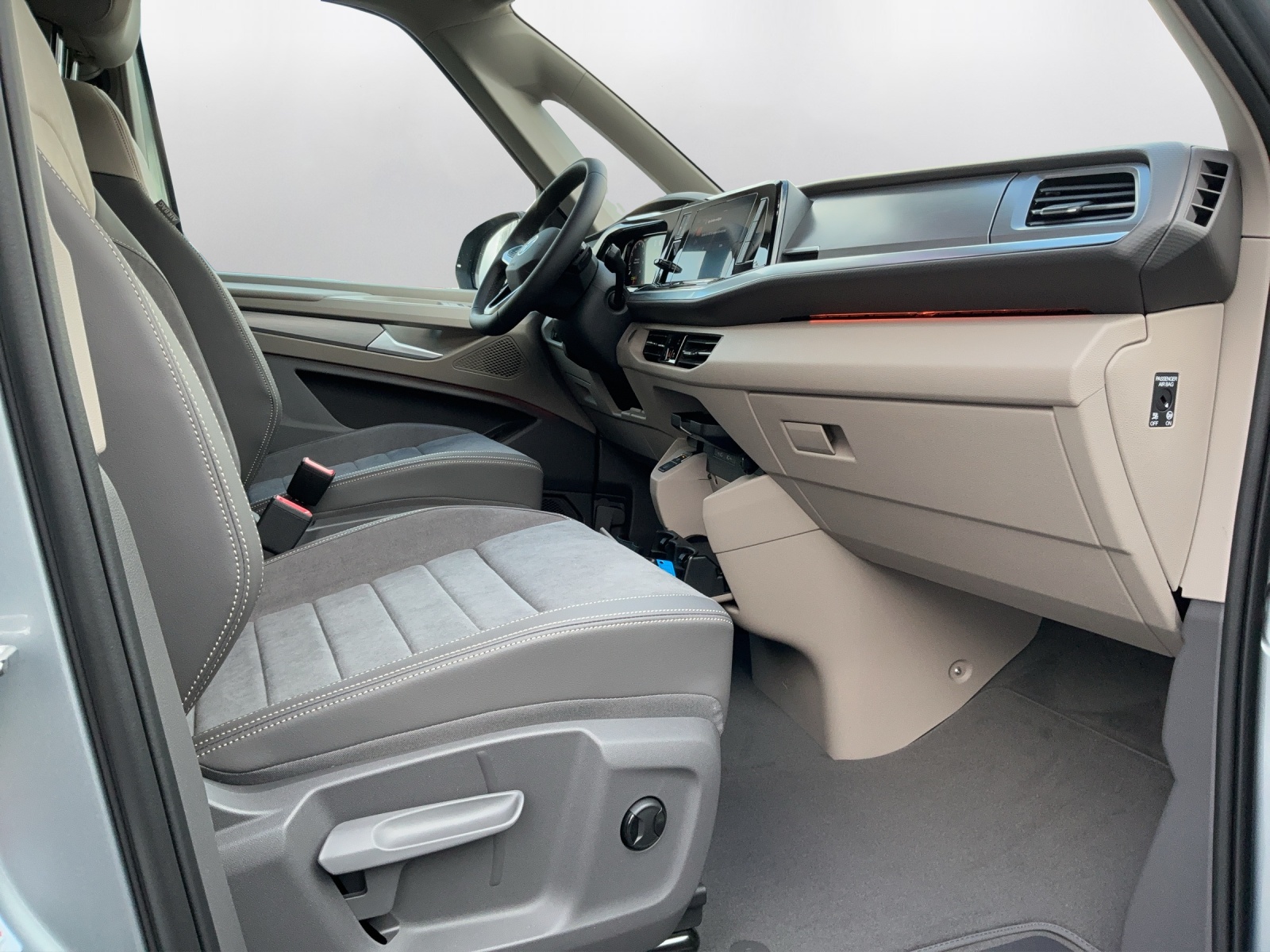 VW Multivan 2.0 TSI Life DSG - 14