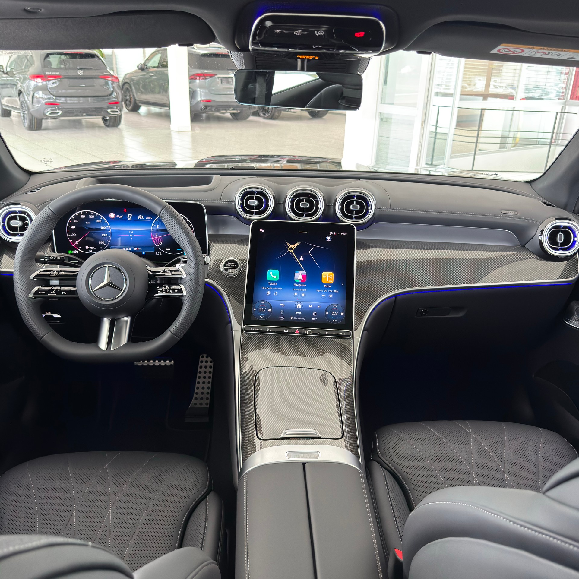 MERCEDES-BENZ GLC 300 4MATIC - 12