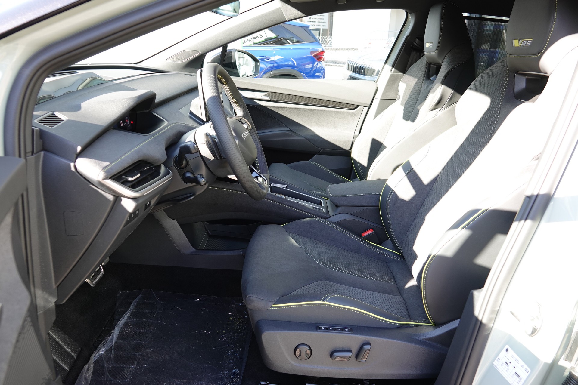 SKODA Elroq RS 4x4 - 15